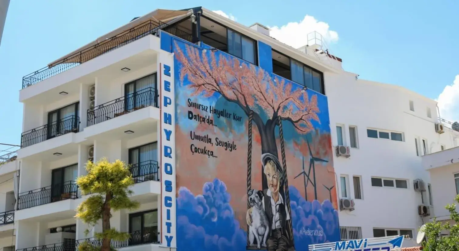 Property building in Zephyros City Otel Property building in Zephyros City Otel