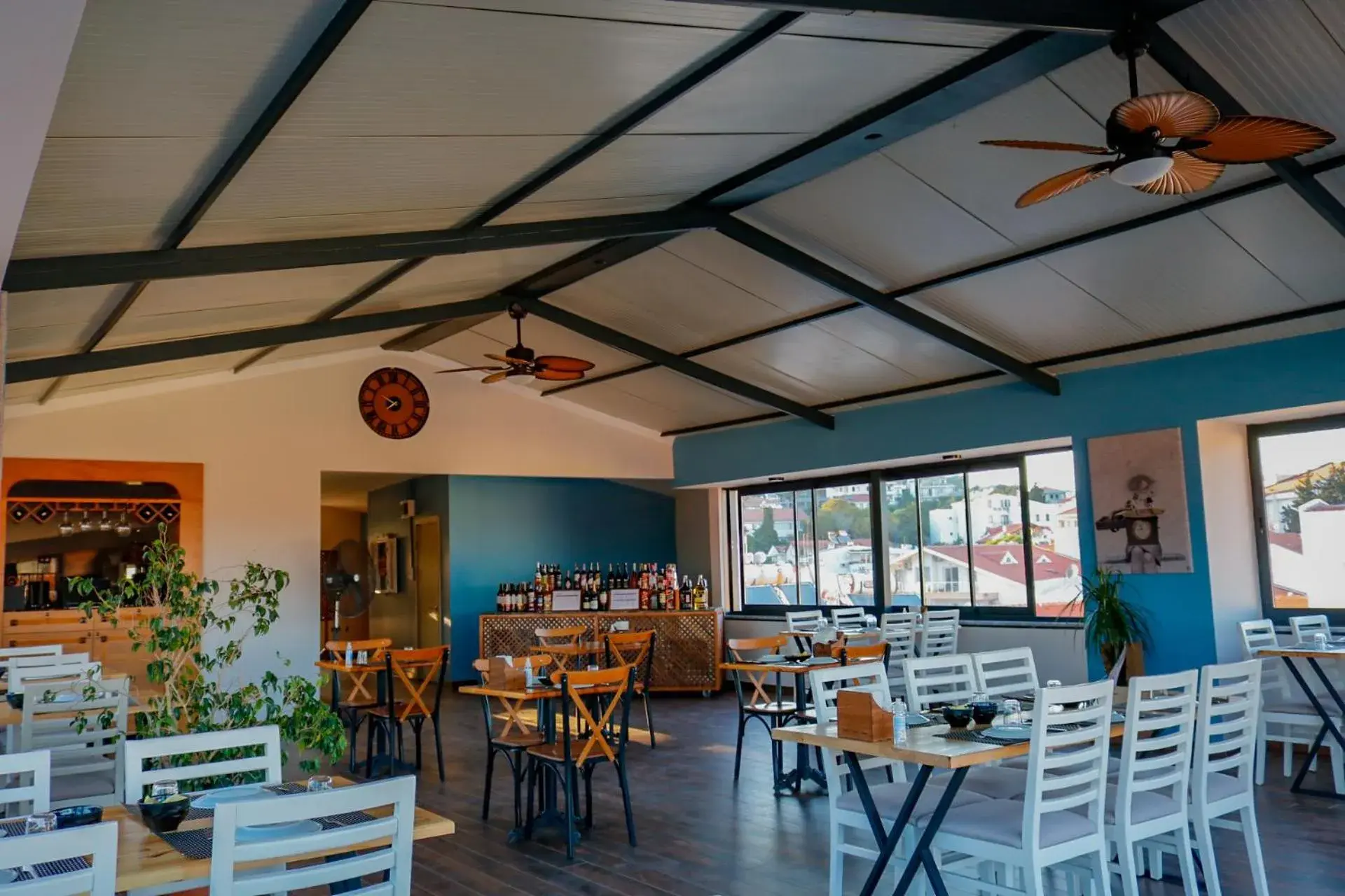 Restaurant/places to eat in Zephyros City Otel Restaurant/places to eat in Zephyros City Otel