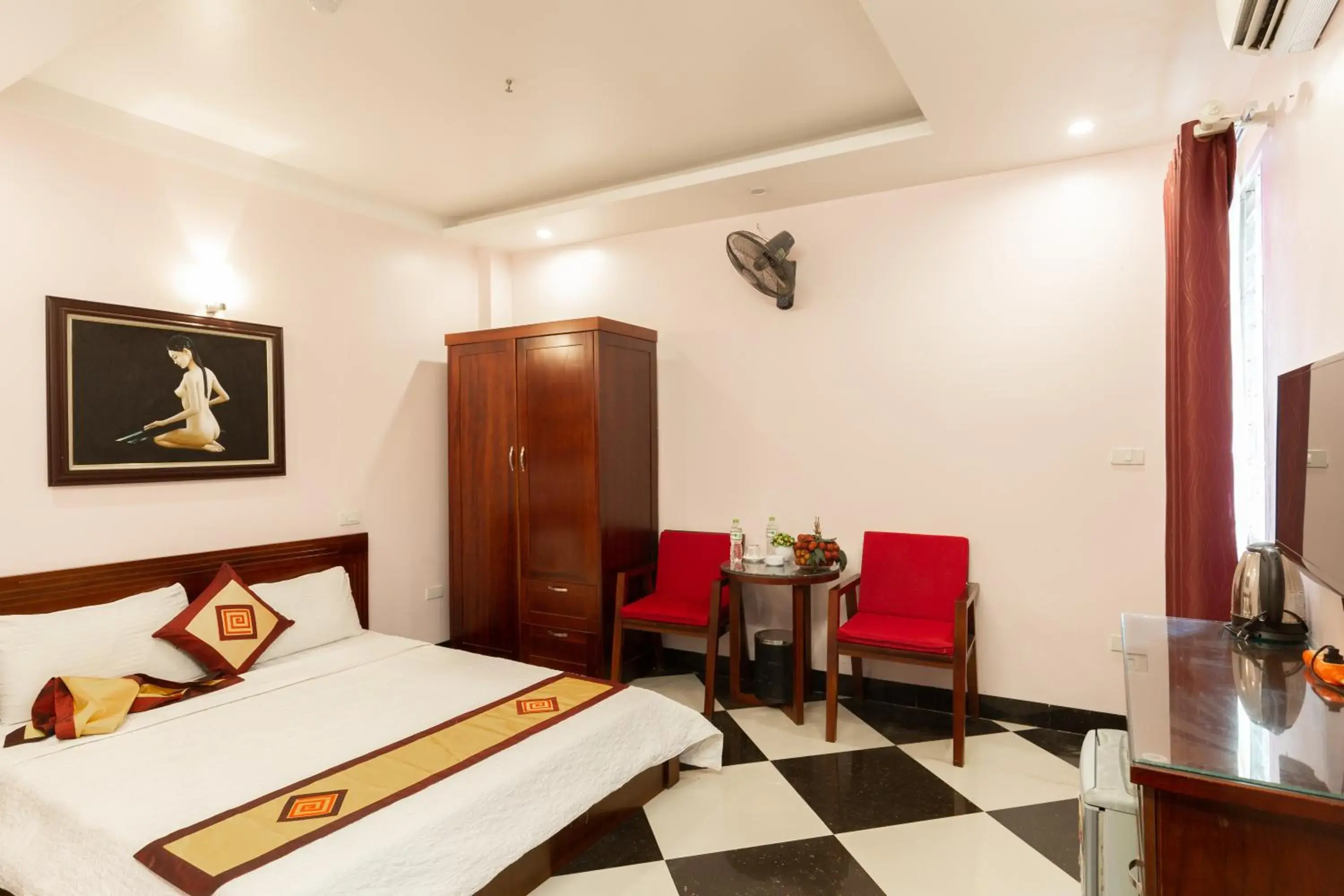 Photo of the whole room, Bed in Titanic 2 Hotel Photo of the whole room, Bed in Titanic 2 Hotel