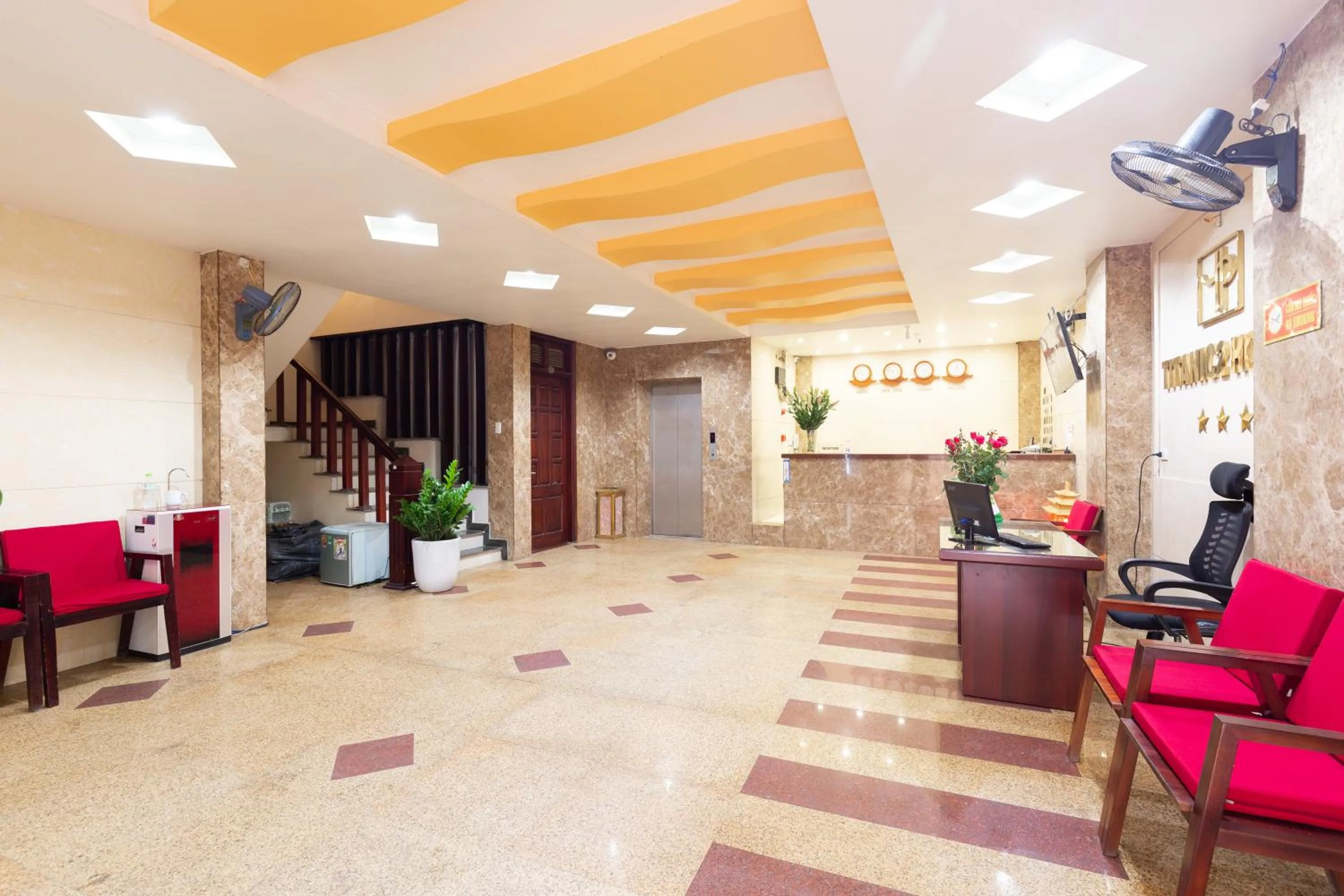 Lobby or reception in Titanic 2 Hotel