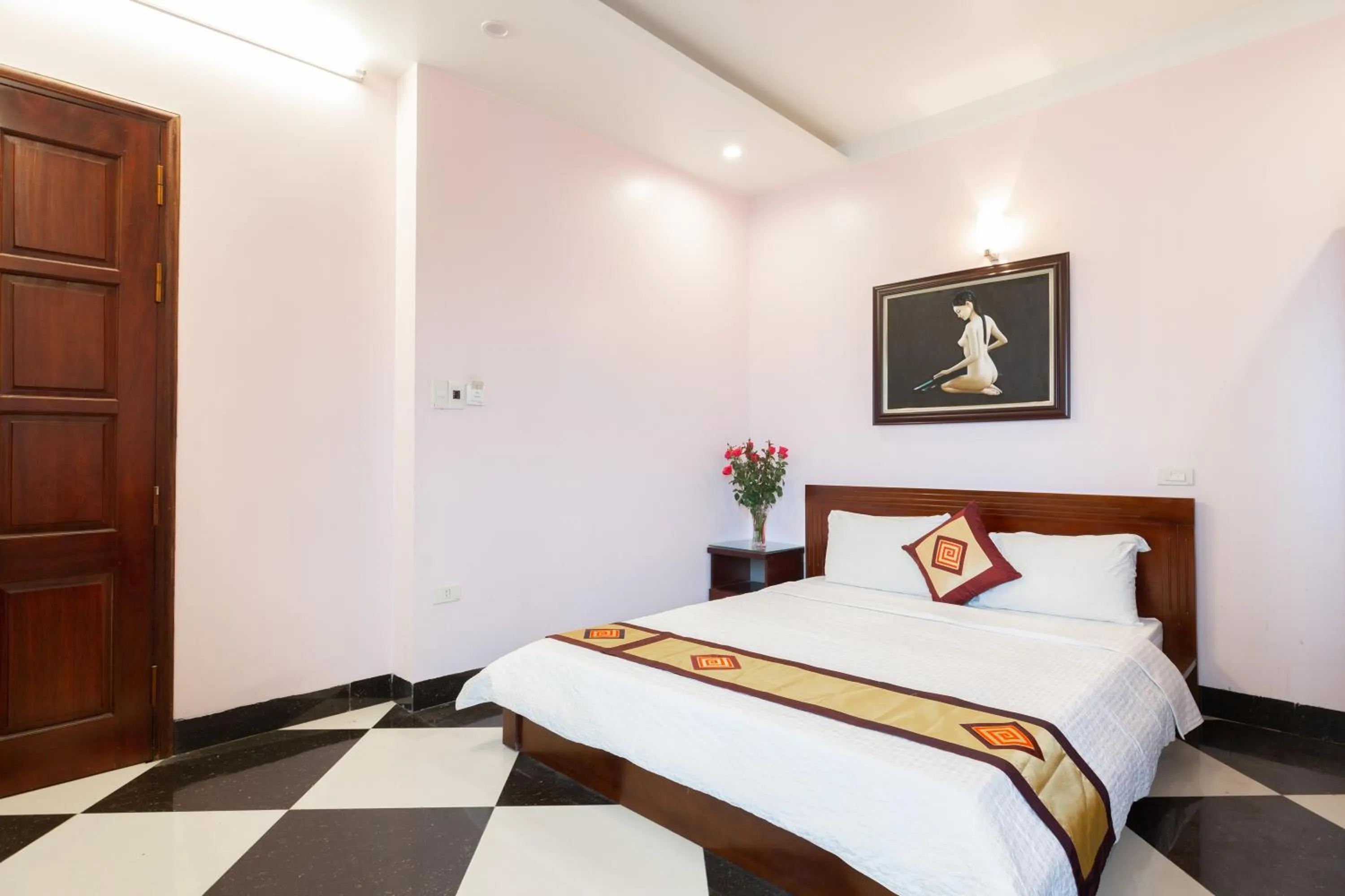 Bedroom, Bed in Titanic 2 Hotel