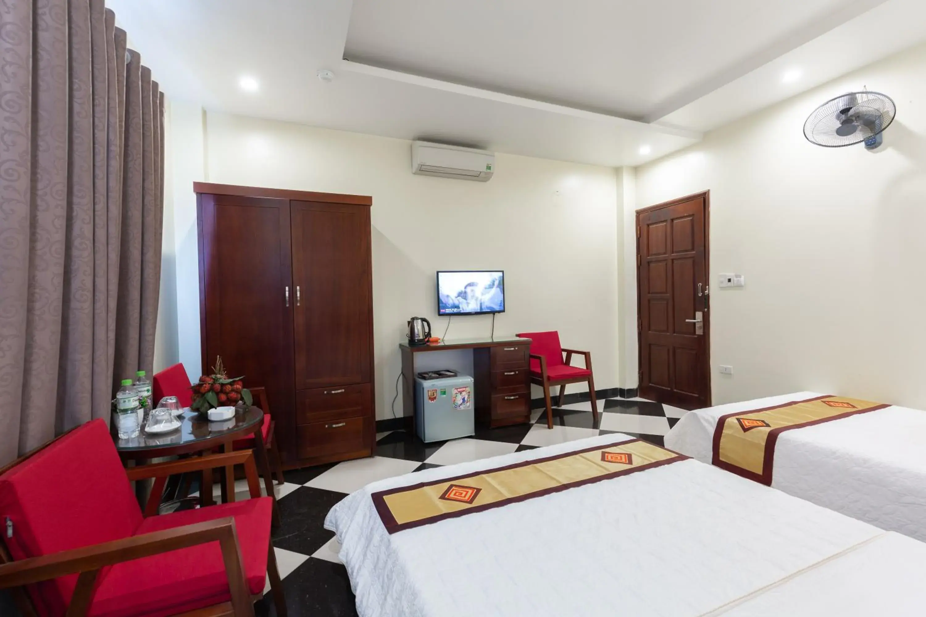 Bedroom, Bed in Titanic 2 Hotel Bedroom, Bed in Titanic 2 Hotel