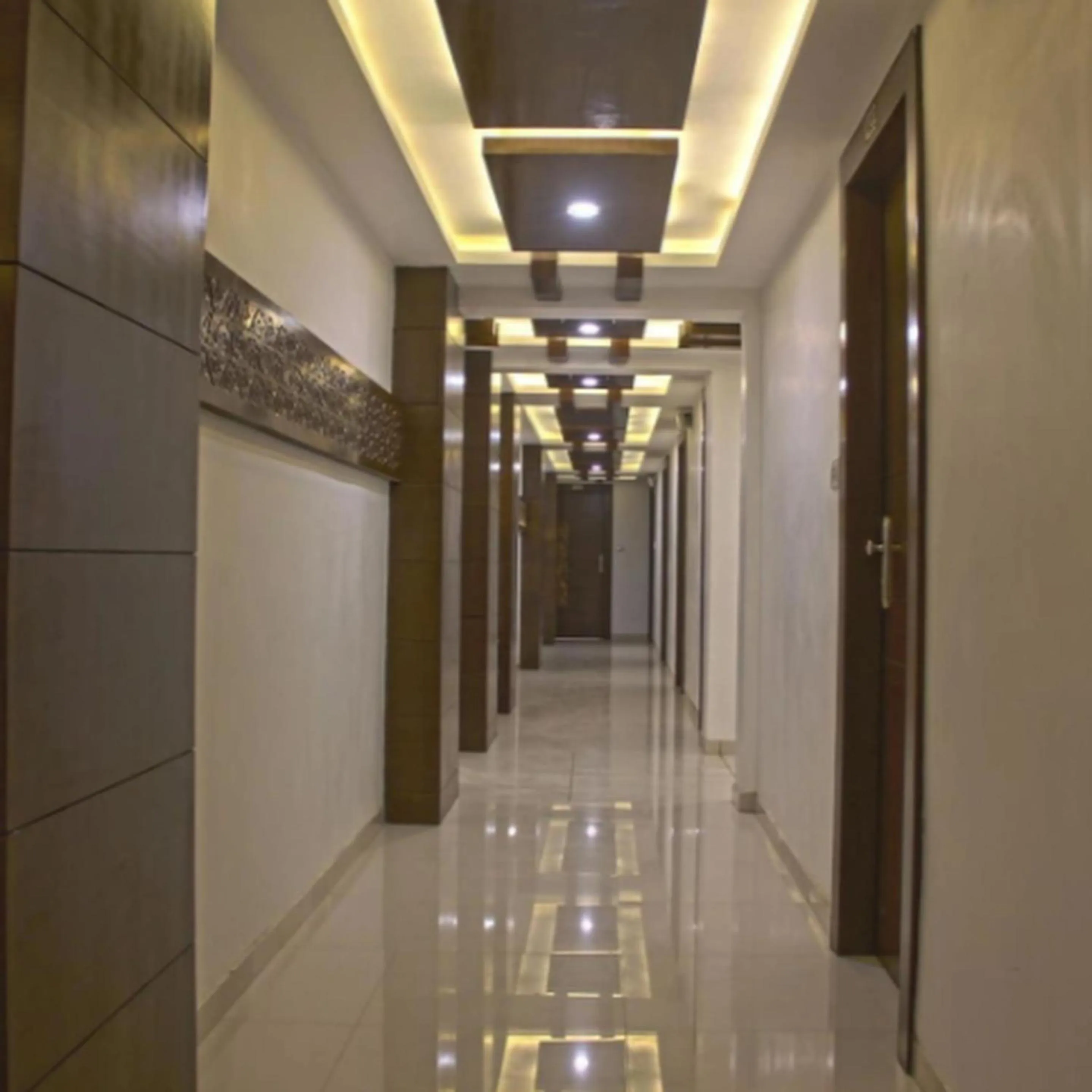 Lobby or reception in Hotel Amber Railway station