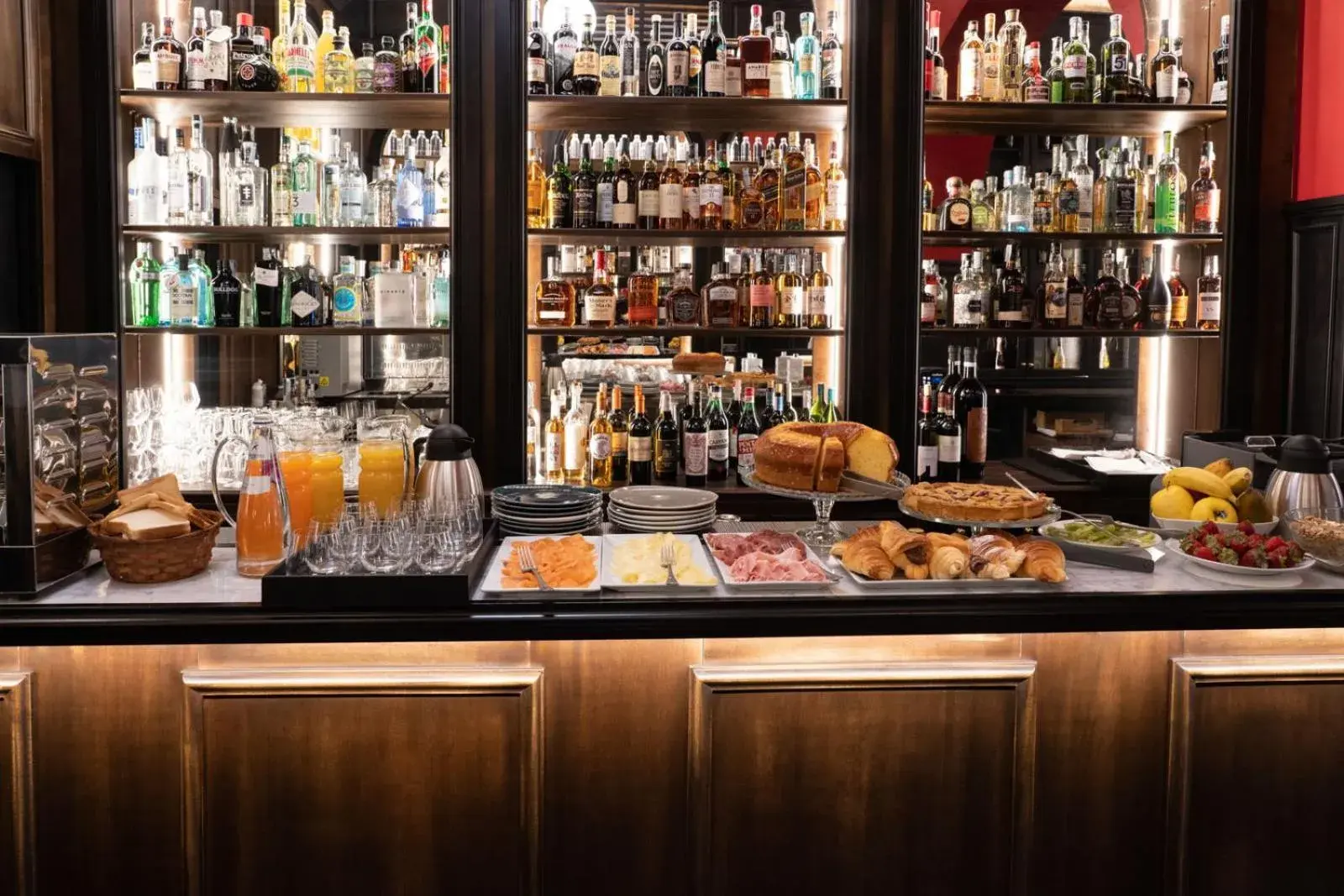 Lounge or bar in Il Campo Marzio Lounge or bar in Il Campo Marzio