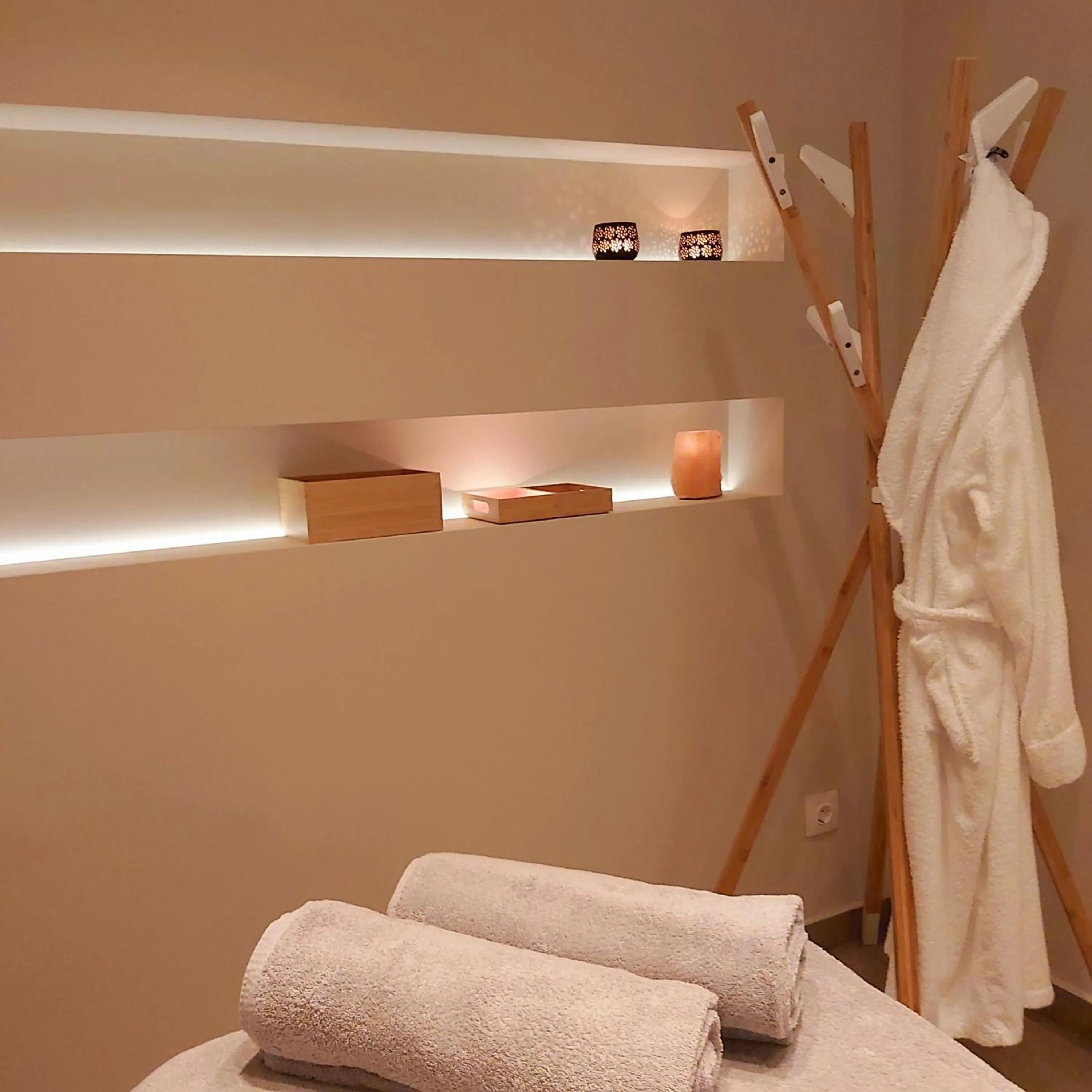 Massage in Alexakis Hotel & Spa