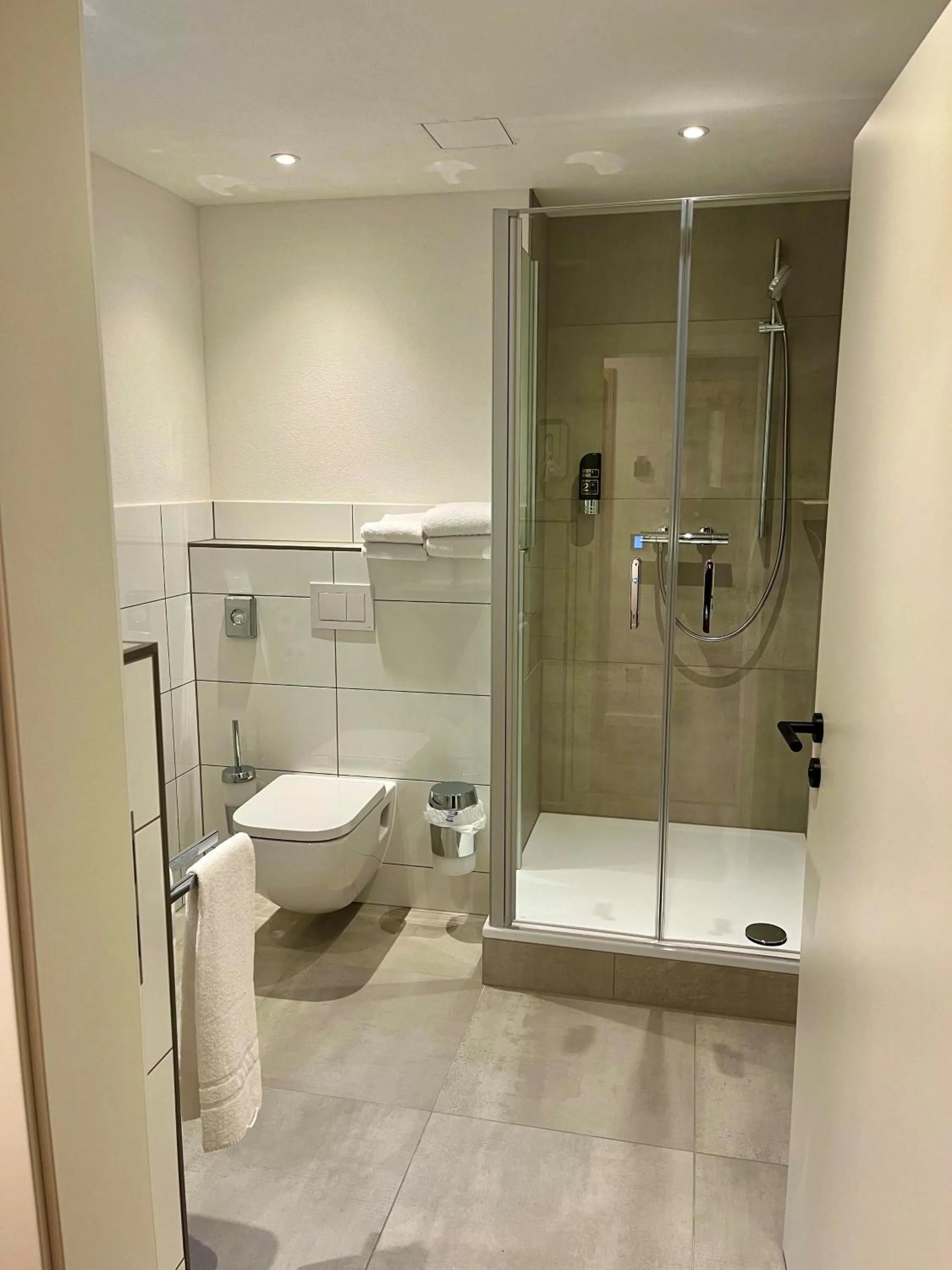 Bathroom in Landgasthof zur Burg Grenzau