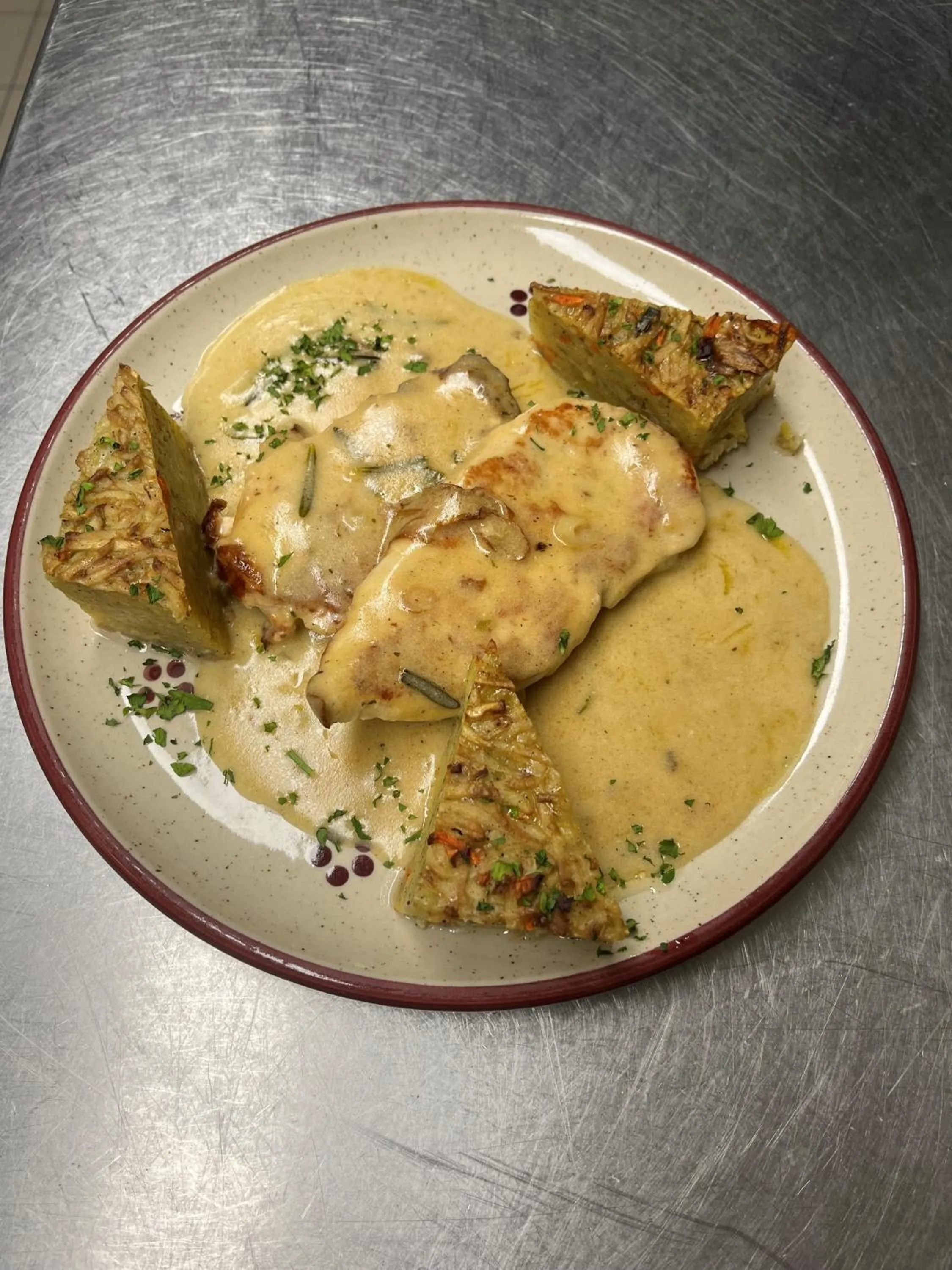 Restaurant/places to eat in Landgasthof zur Burg Grenzau