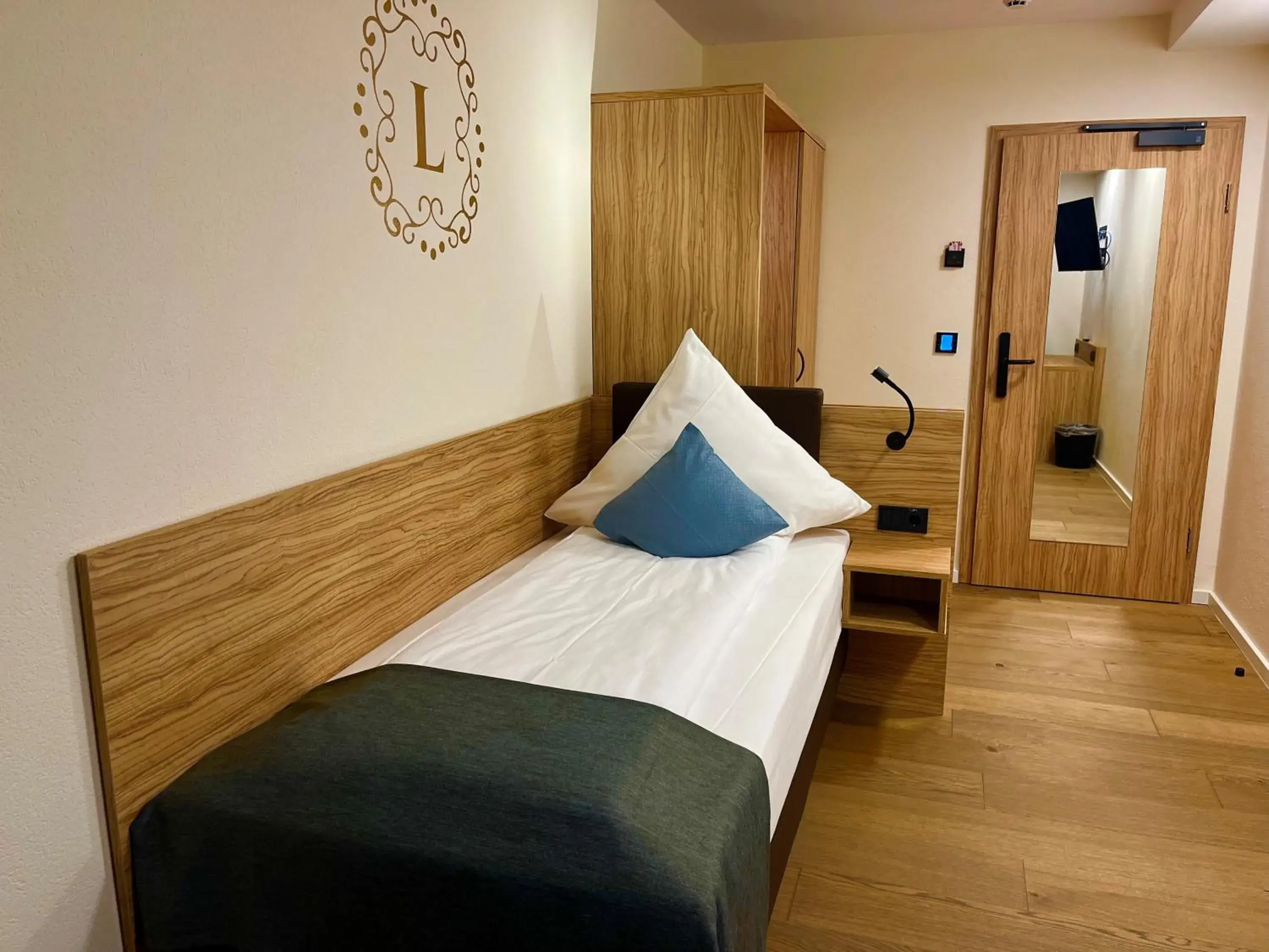 Single Room - single occupancy in Landgasthof zur Burg Grenzau Single Room - single occupancy in Landgasthof zur Burg Grenzau