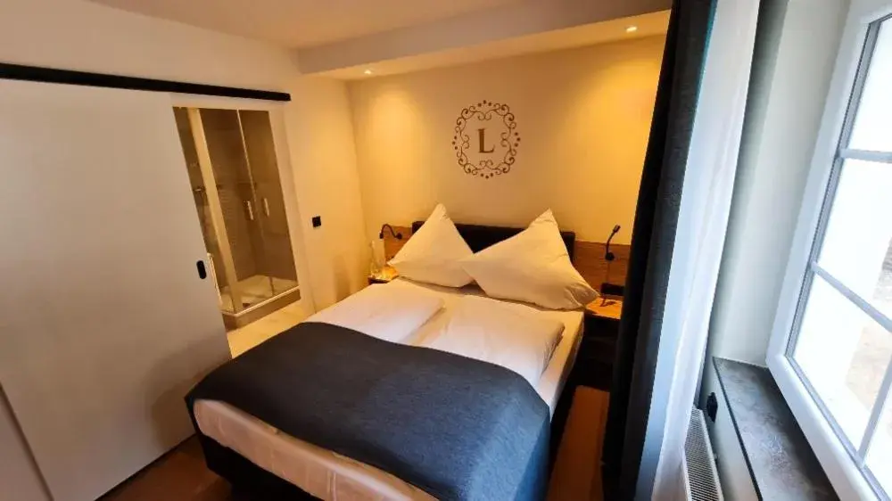 Double Room - single occupancy in Landgasthof zur Burg Grenzau Double Room - single occupancy in Landgasthof zur Burg Grenzau