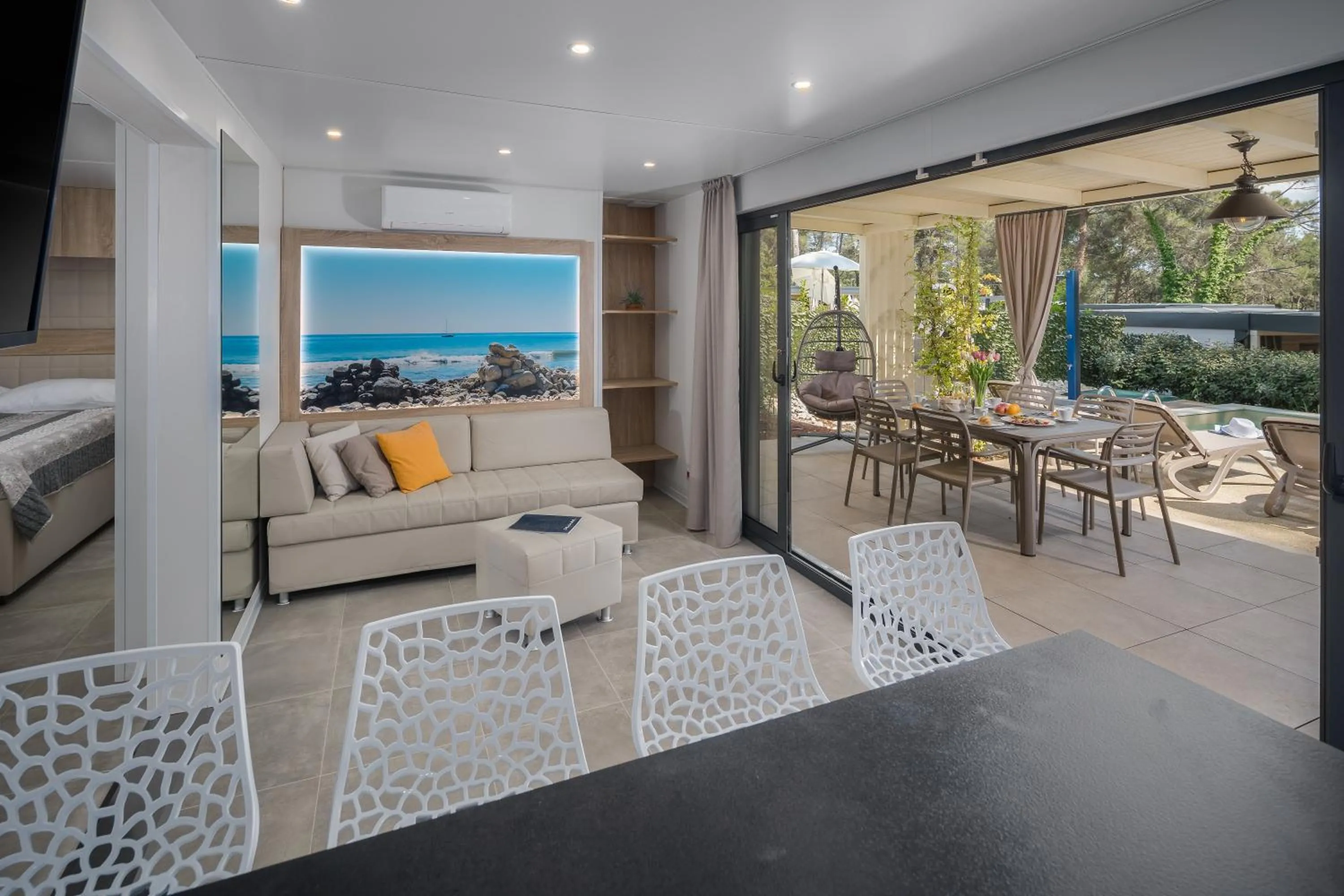 Living room in Premium Camping Homes Santa Marina, Lanterna