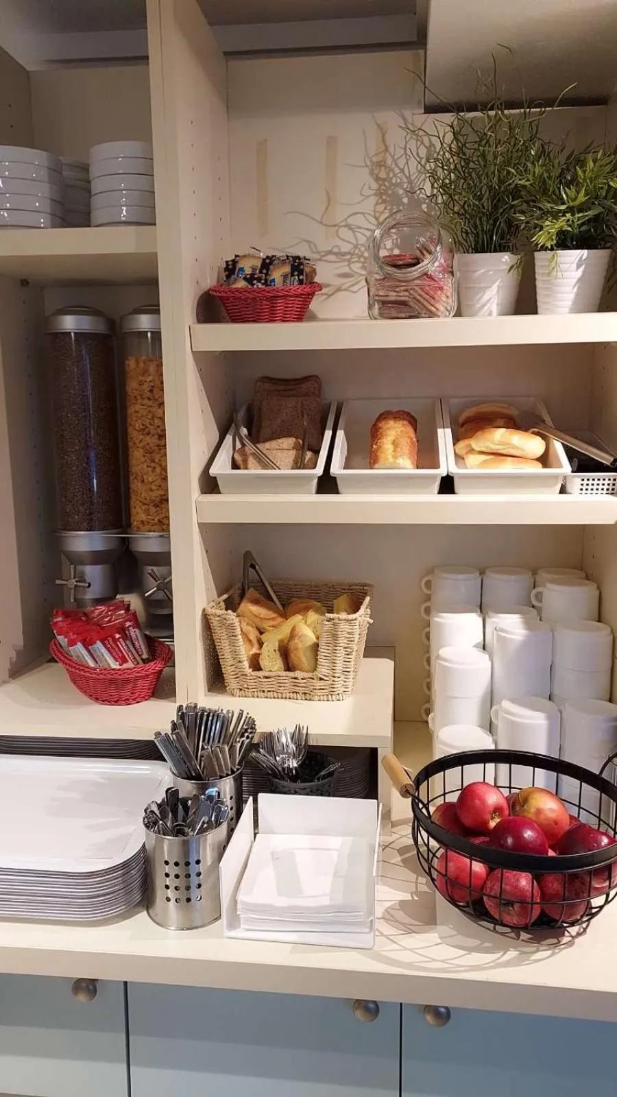 Breakfast in Première Classe Mâcon Sud