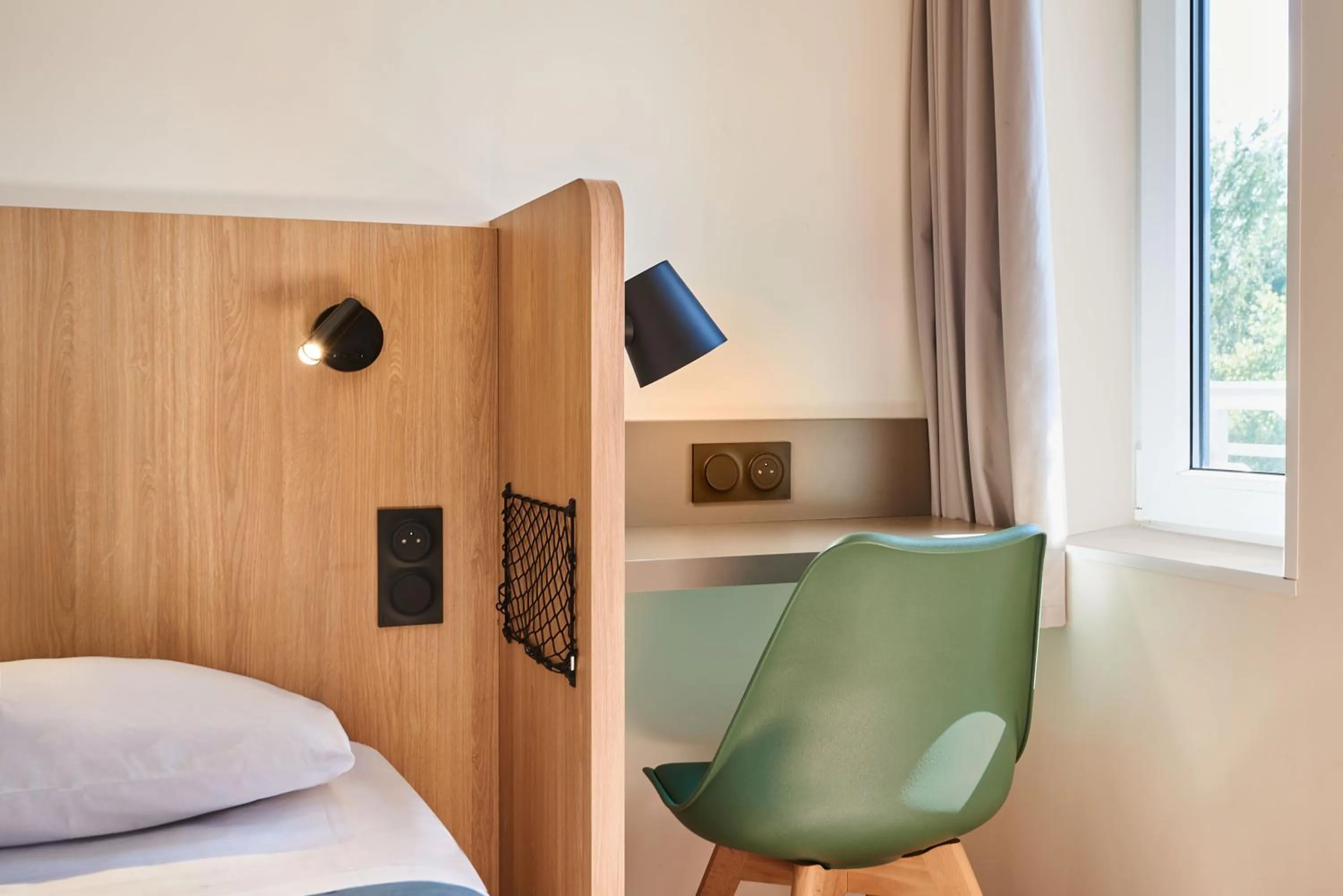 Property building, Bed in Première Classe Mâcon Sud