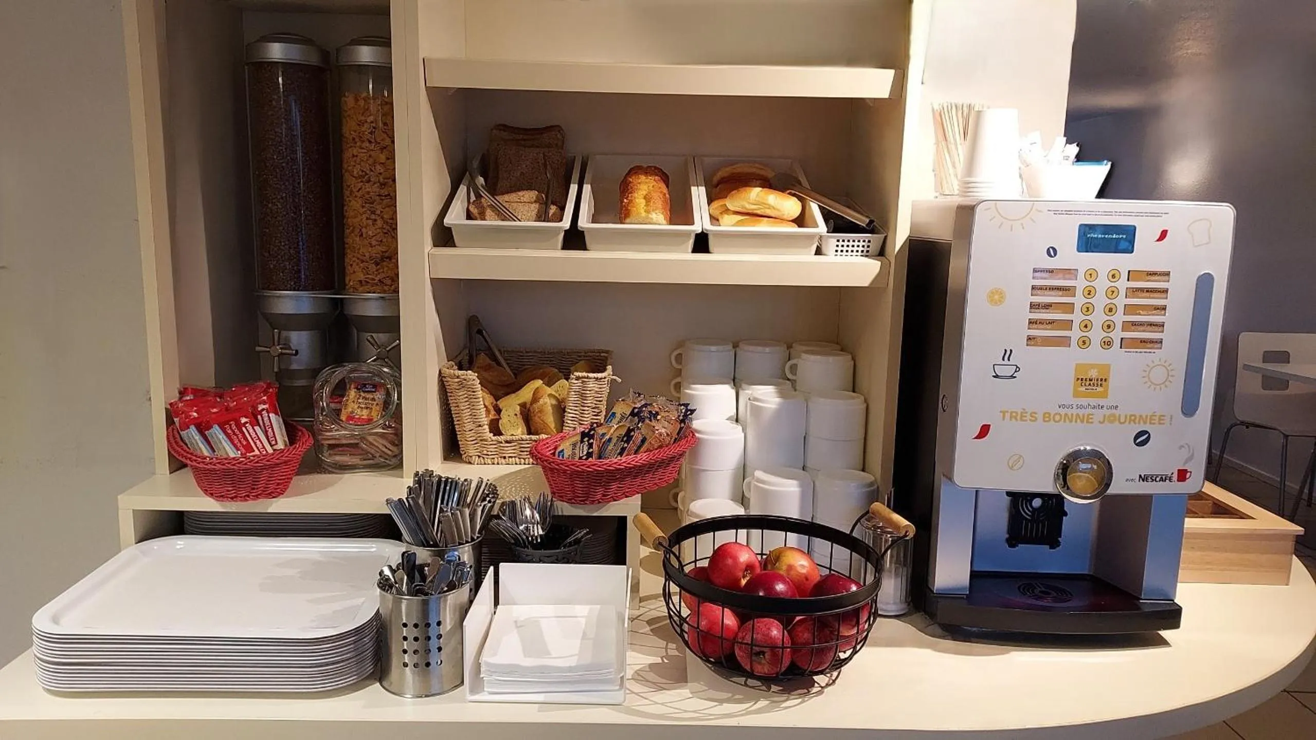 Breakfast in Première Classe Mâcon Sud