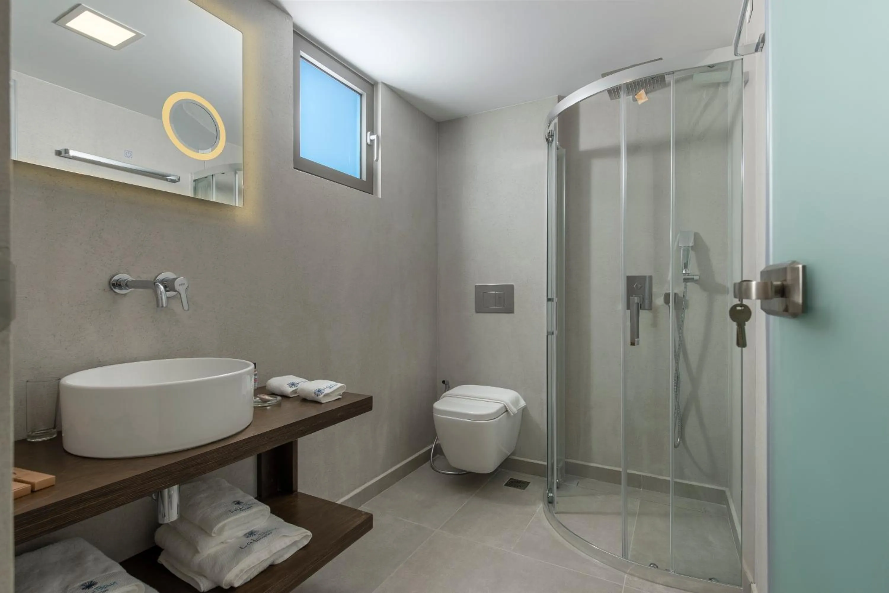 Shower in LaLiBay Resort & Spa - Adults Only