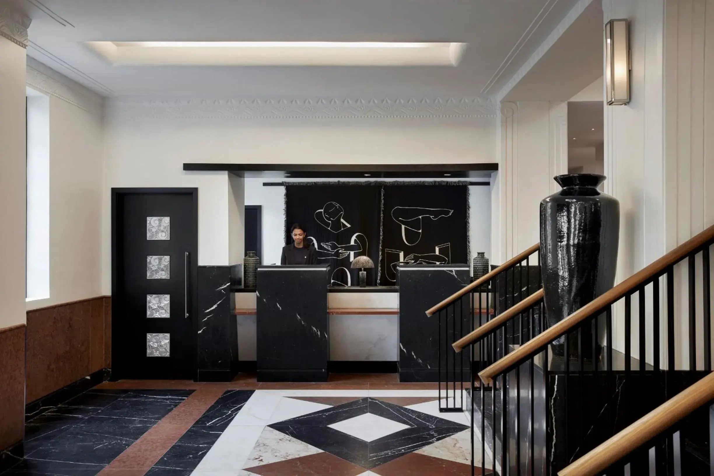 Lobby or reception in Lyle DC Lobby or reception in Lyle DC