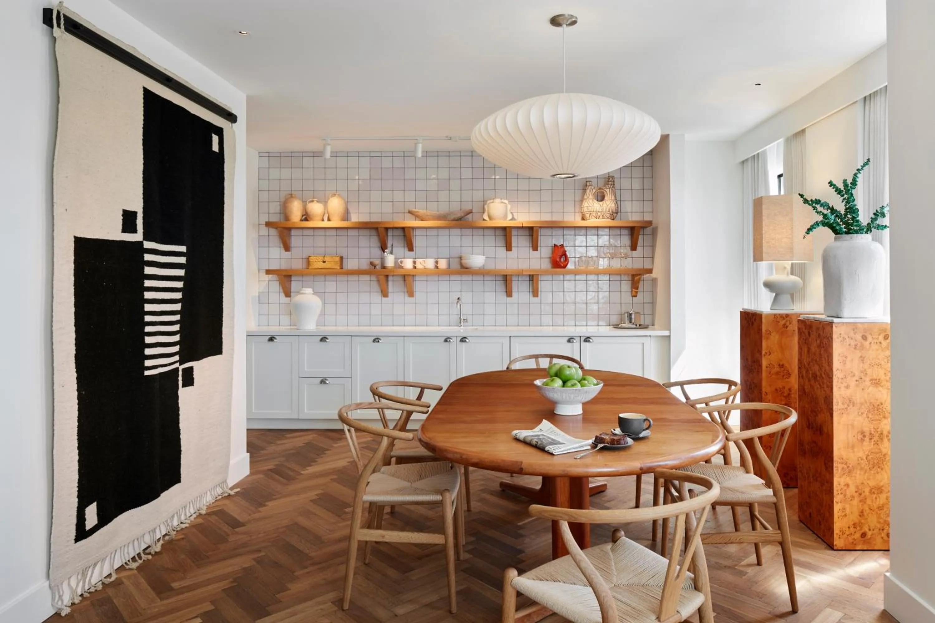 Kitchen or kitchenette in Lyle DC