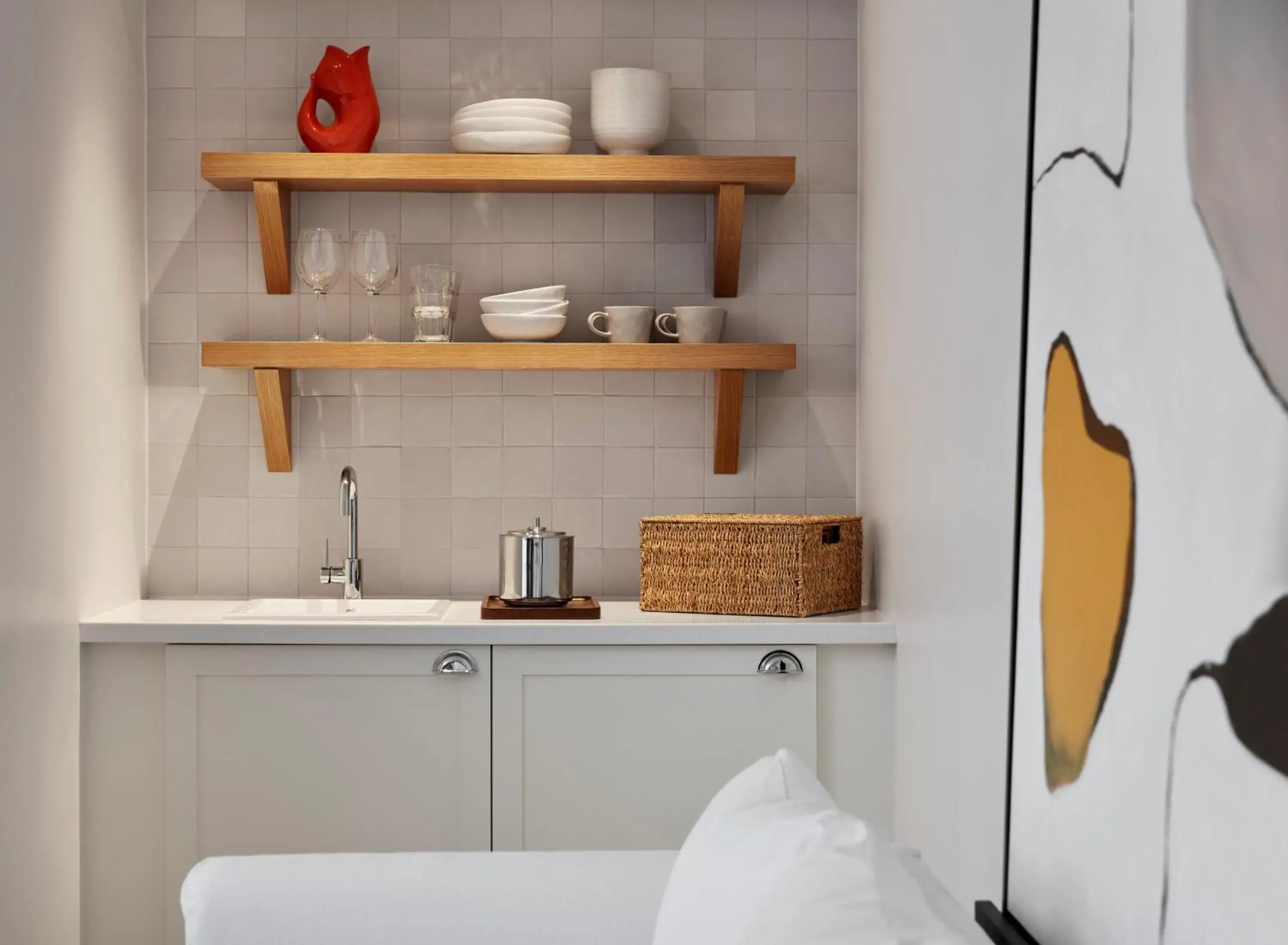 Kitchen or kitchenette, Bed in Lyle DC Kitchen or kitchenette, Bed in Lyle DC