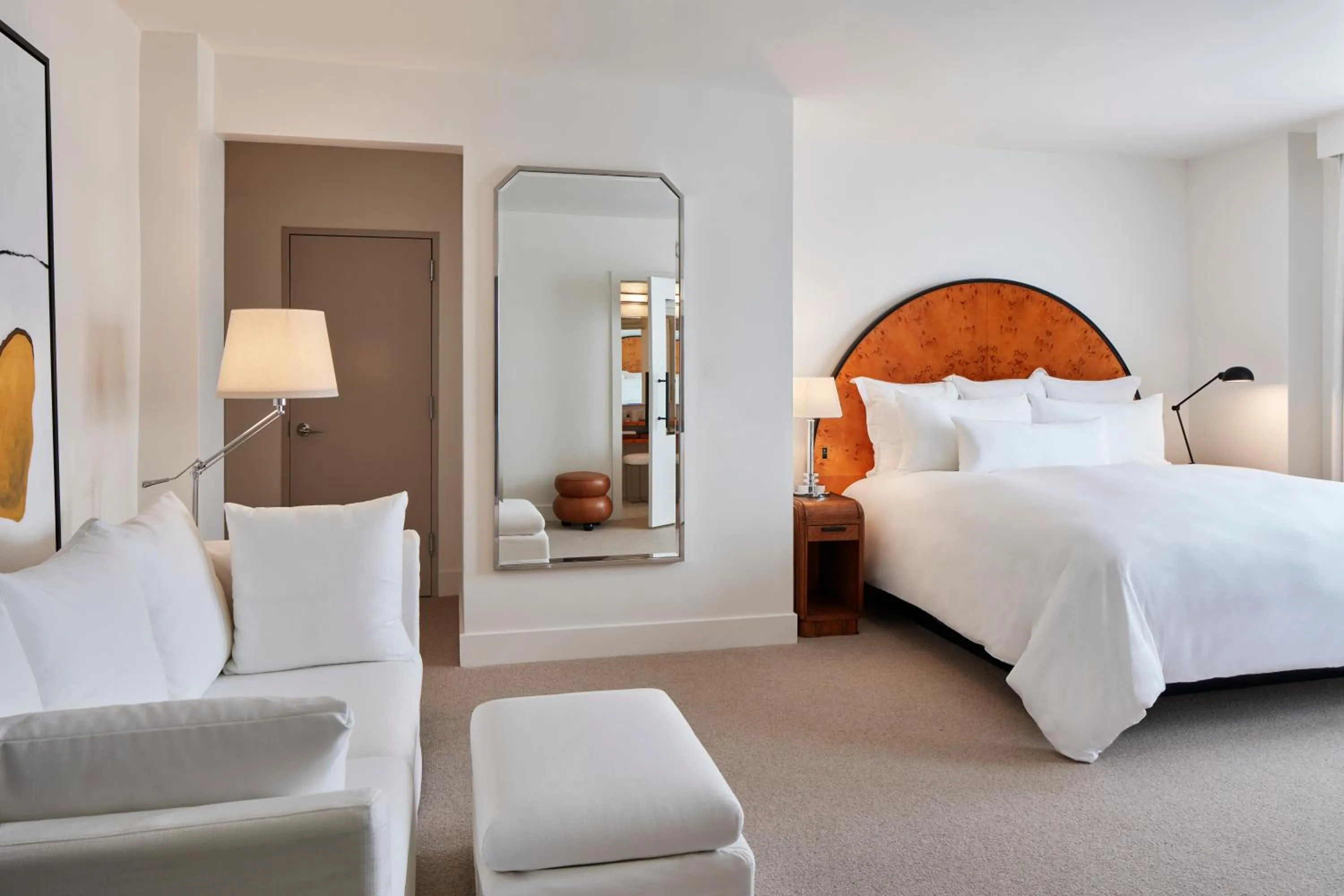 Bedroom, Bed in Lyle DC