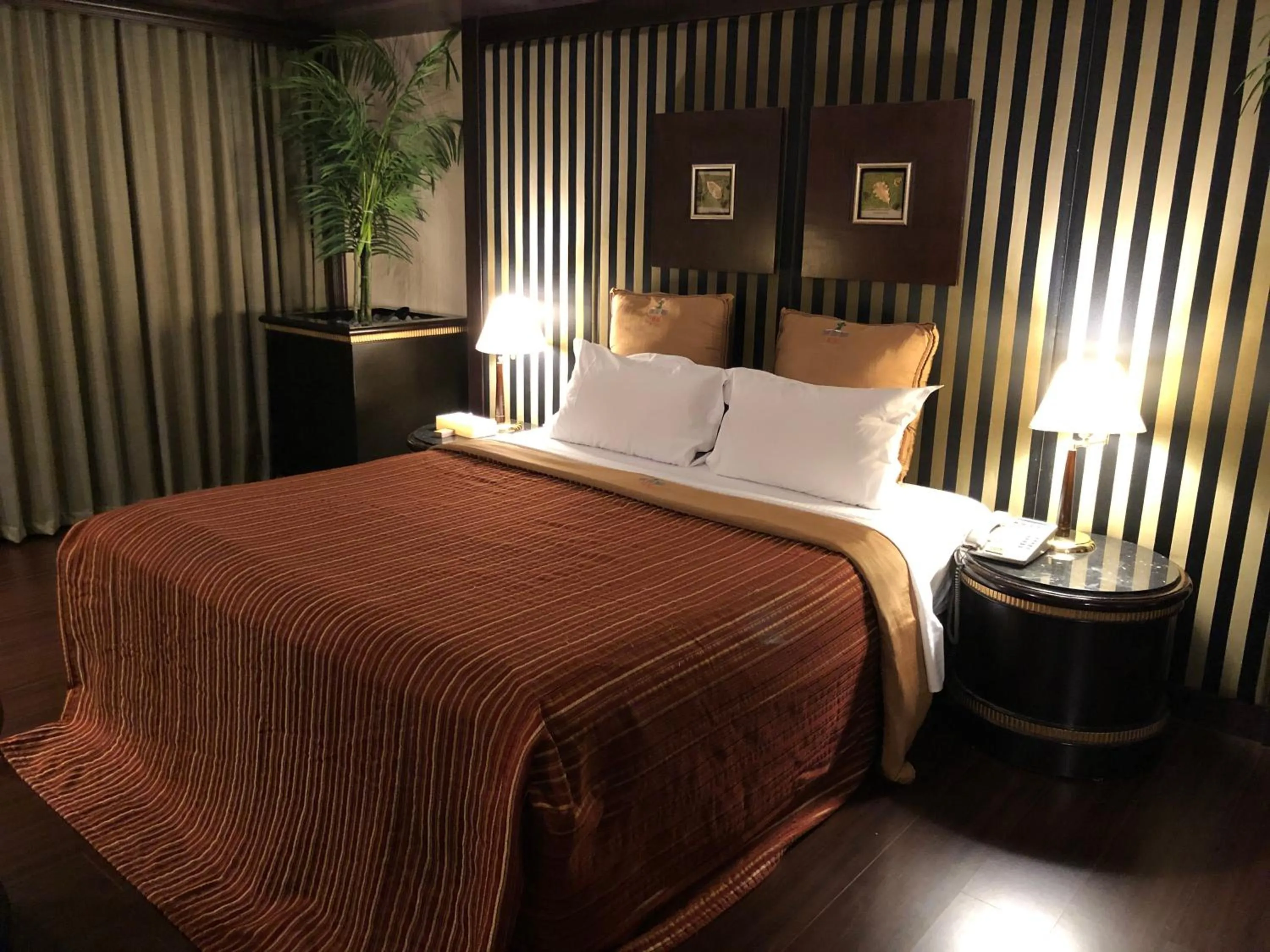 Bed in Love Tree Motel