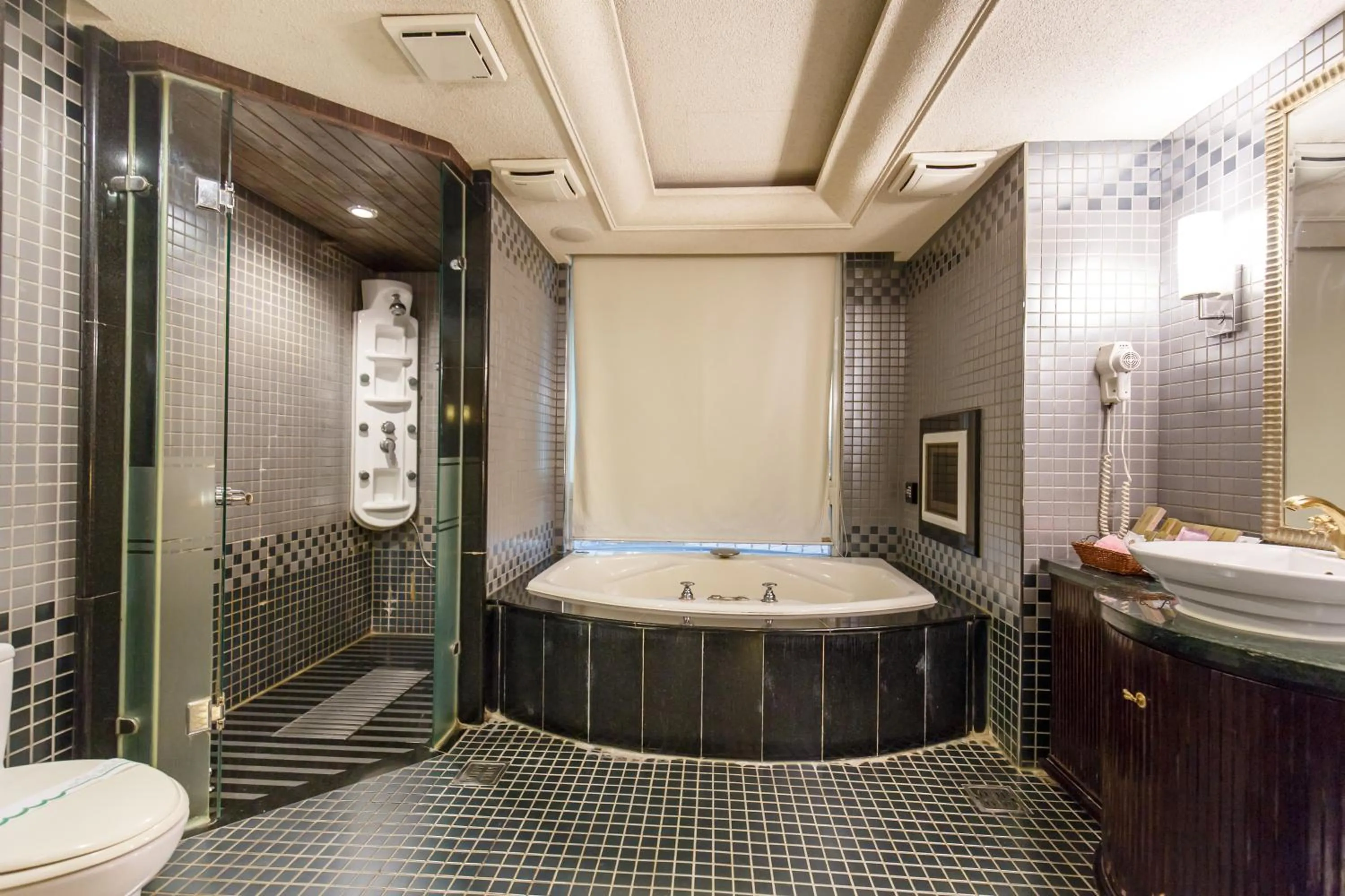 Shower in Love Tree Motel