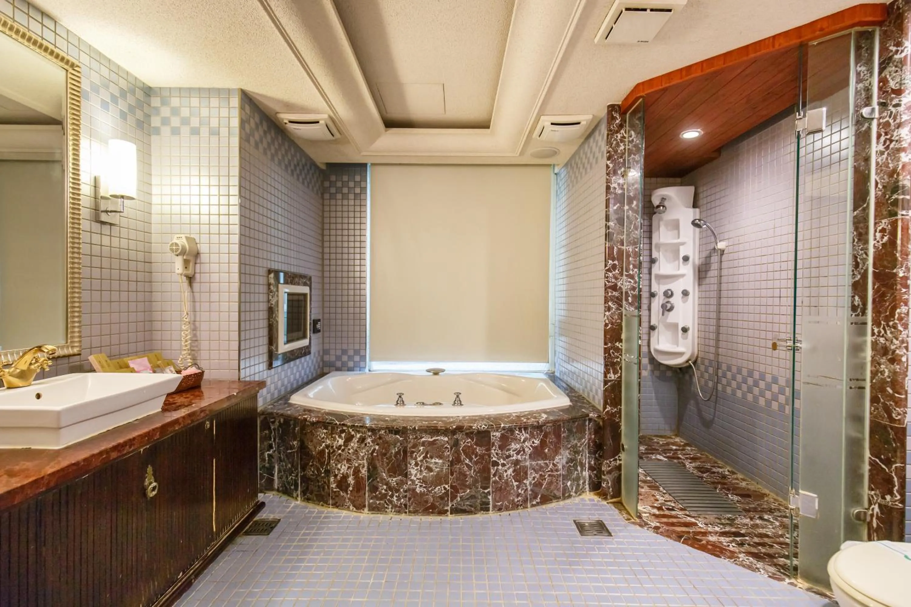 Bathroom in Love Tree Motel