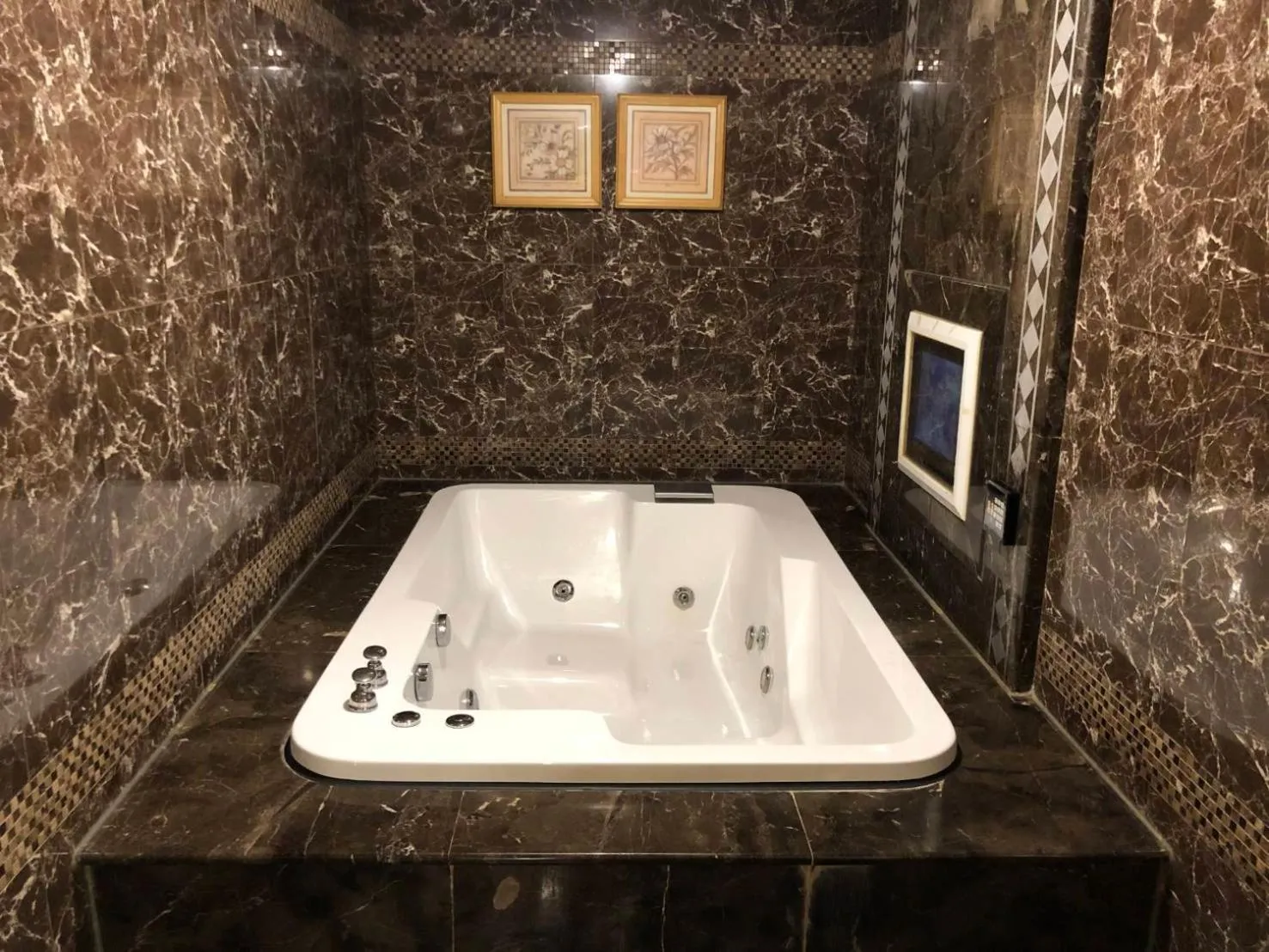 Bathroom in Love Tree Motel