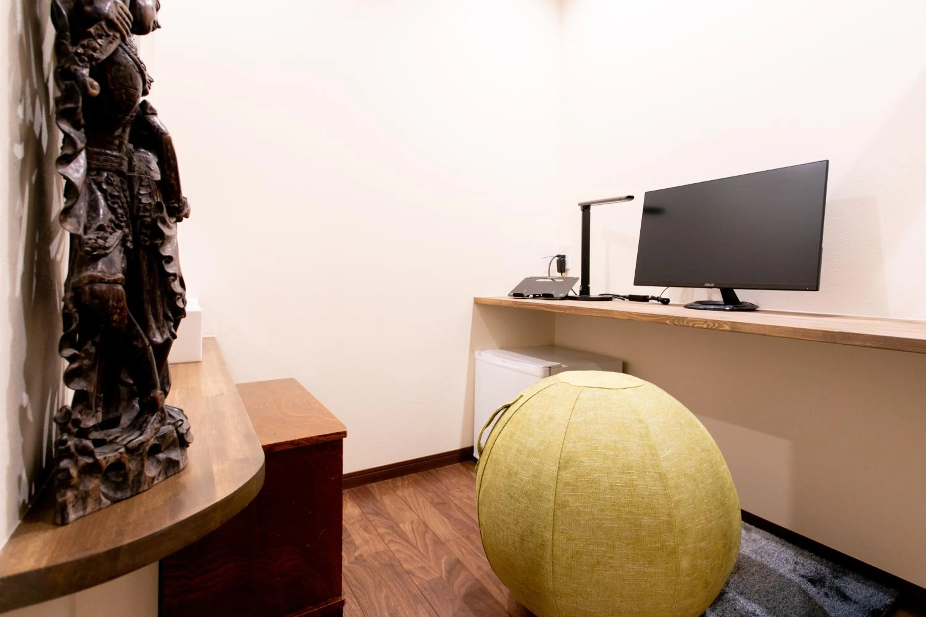 TV and multimedia in Hotel Sumire ふぐ料理を愉しむ料理宿