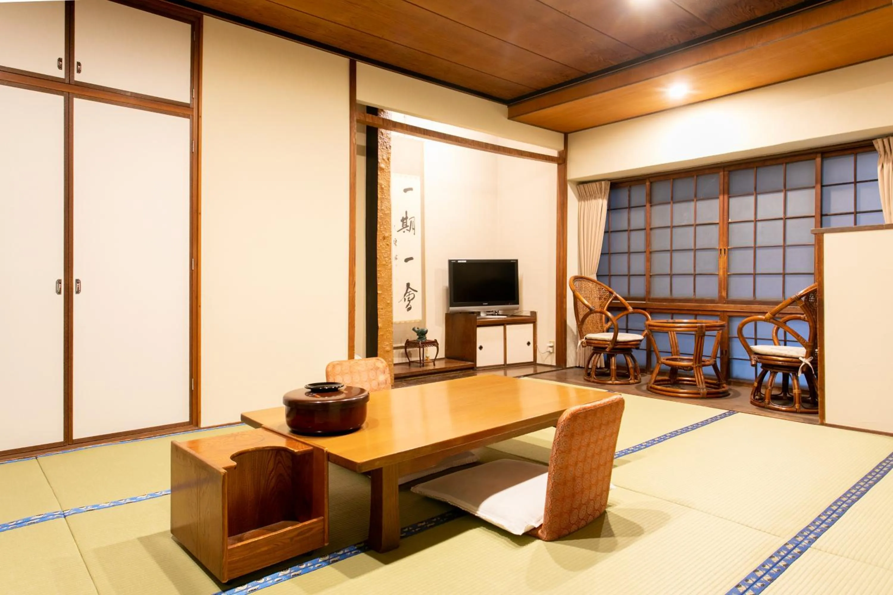 Seating area in Hotel Sumire ふぐ料理を愉しむ料理宿