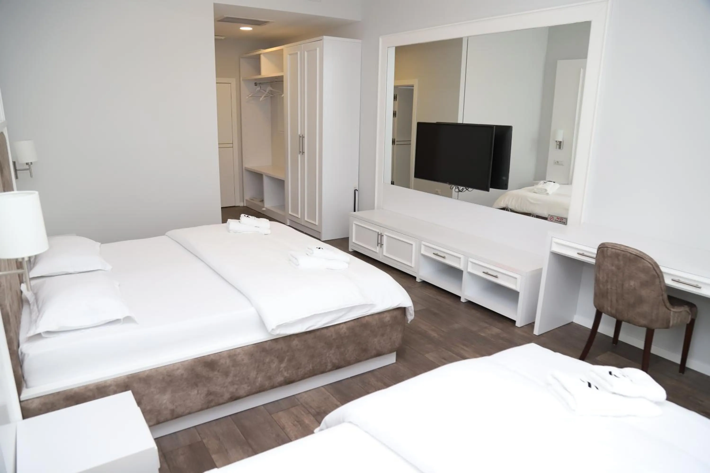 Bed in Sky Hotel