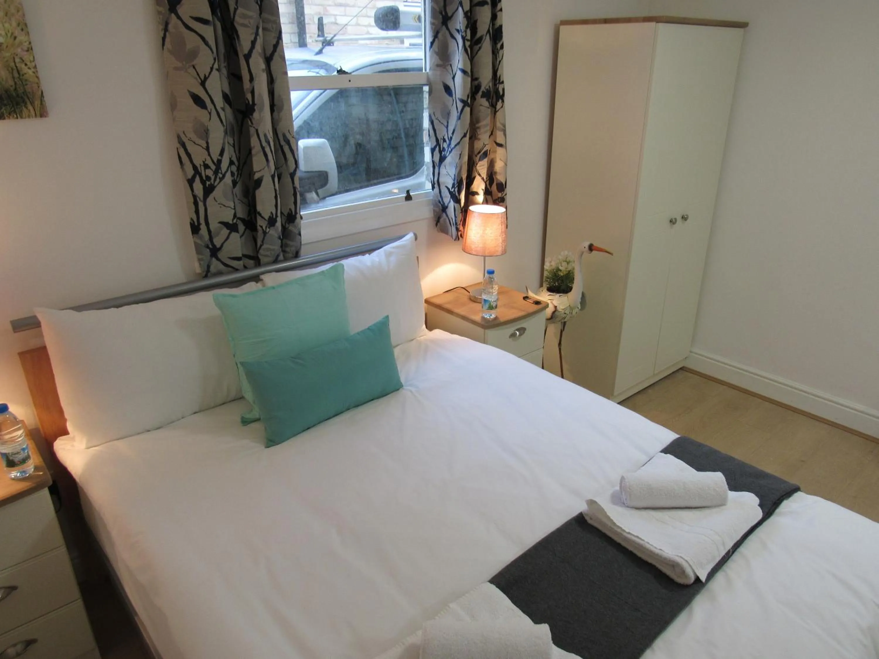 Bed in The Tas Suites - Tas Accommodations