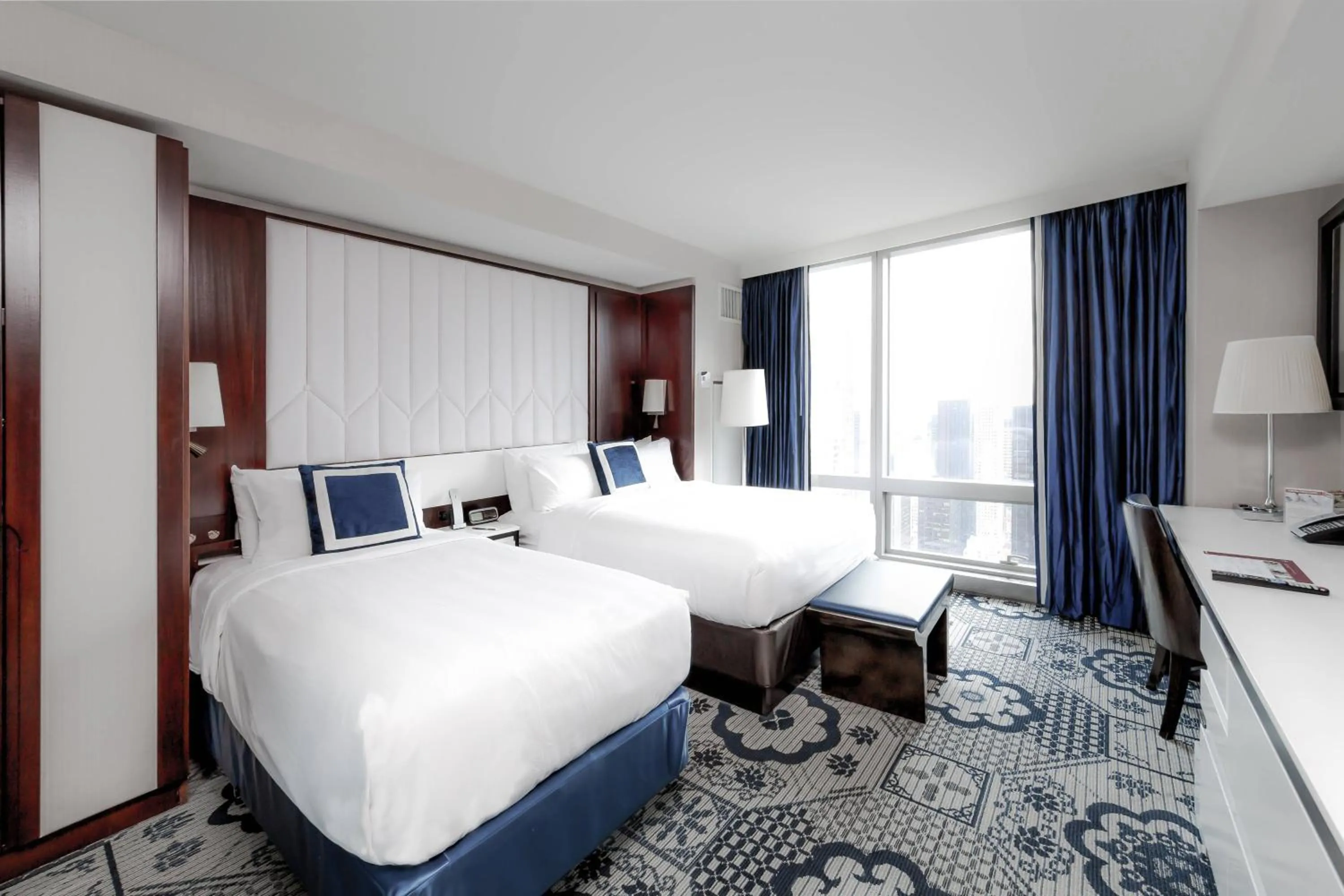 Photo of the whole room, Bed in Residence Inn by Marriott New York Manhattan/Central Park