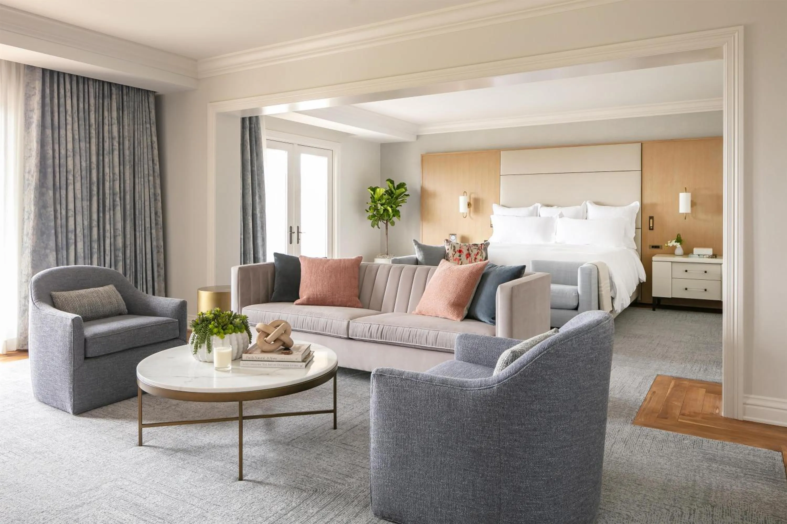 Living room, Bed in Waldorf Astoria Monarch Beach Resort & Club