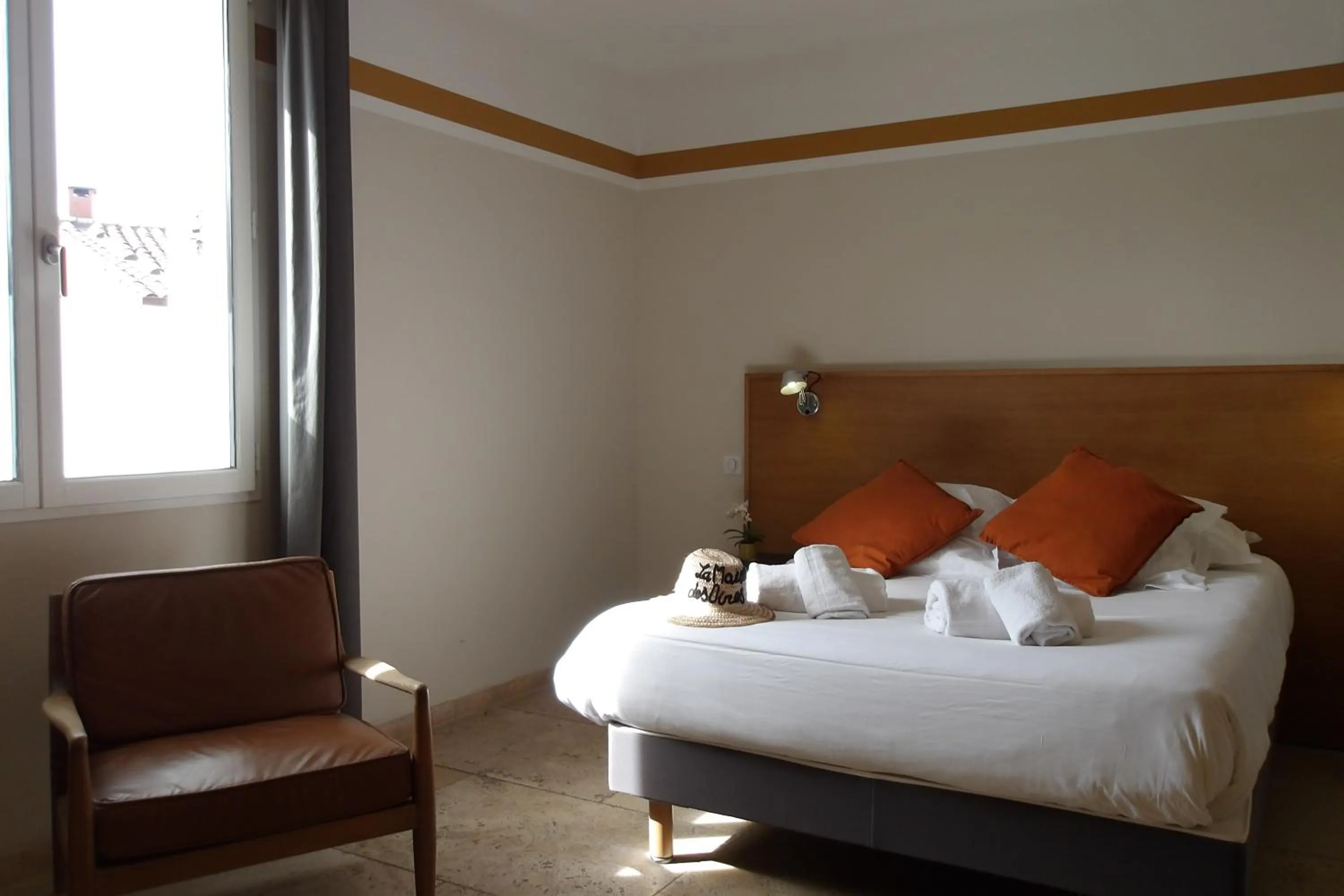 Bed in La Maison des Ocres - Provence