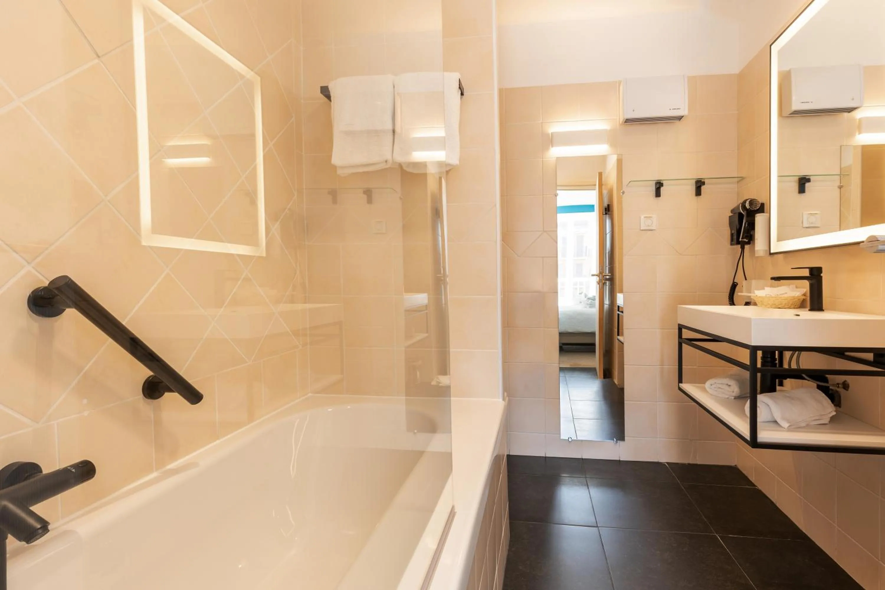 Bathroom in Best Western Hotel Matisse