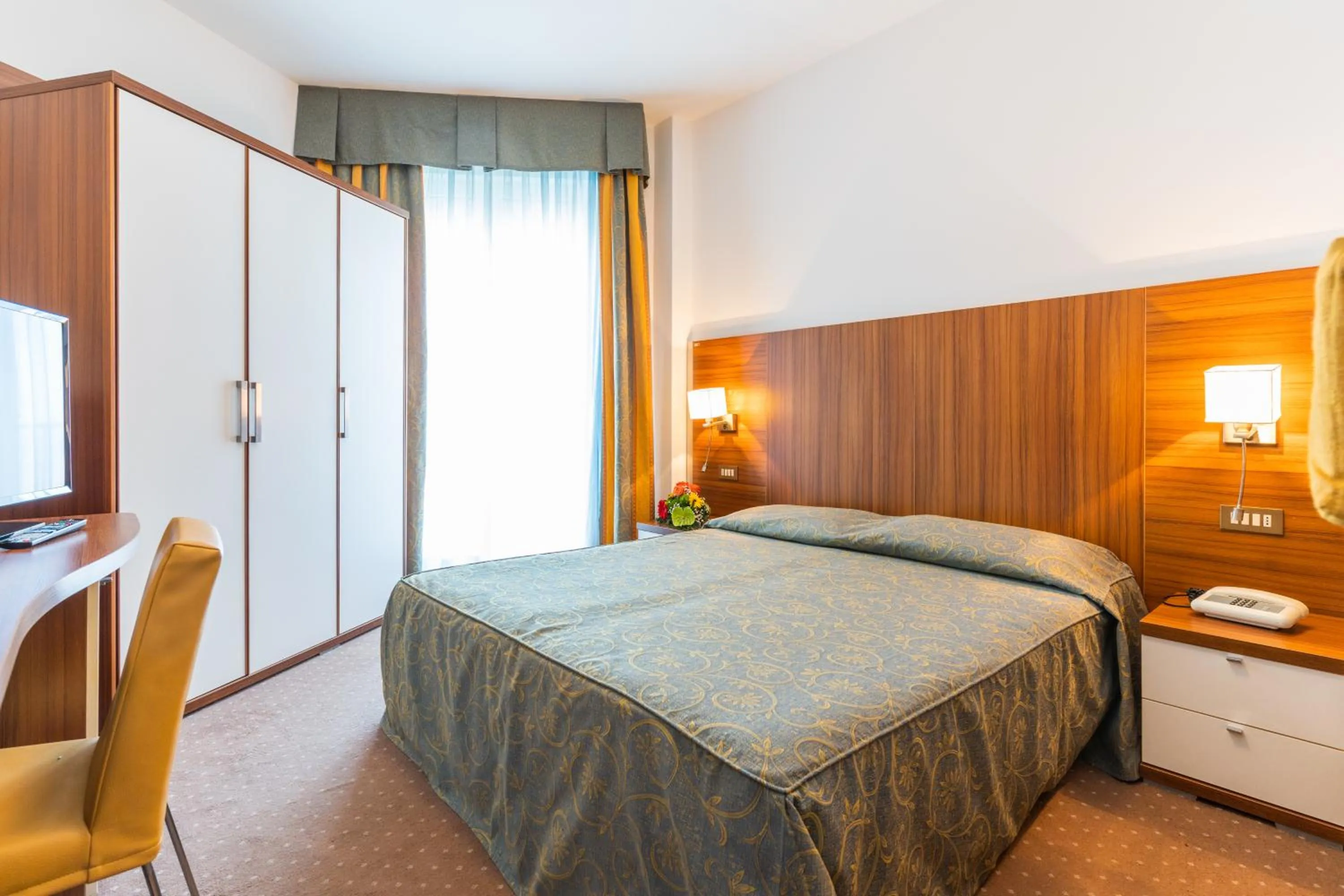 Bed in Hotel Touring