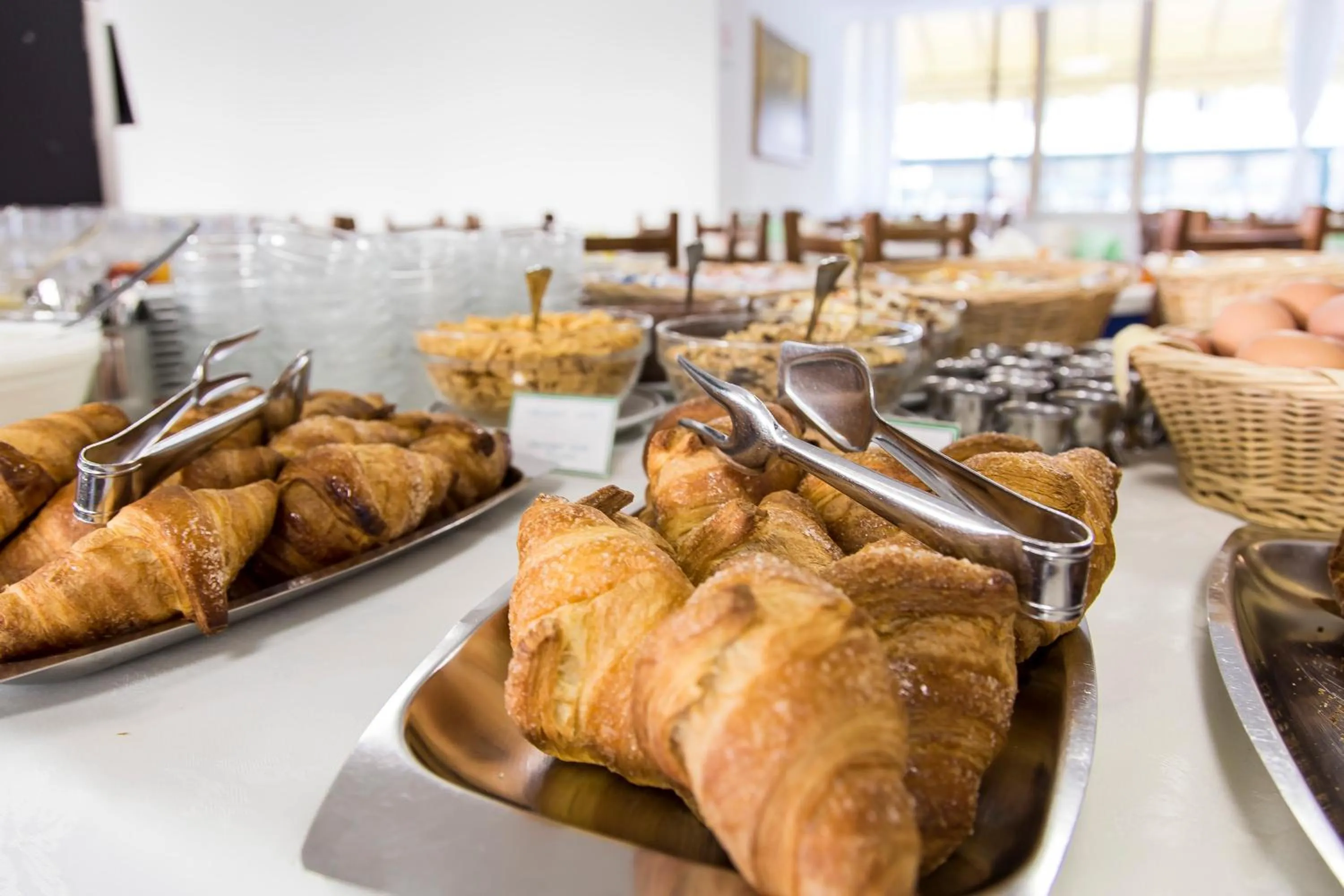 Buffet breakfast in Hotel Touring