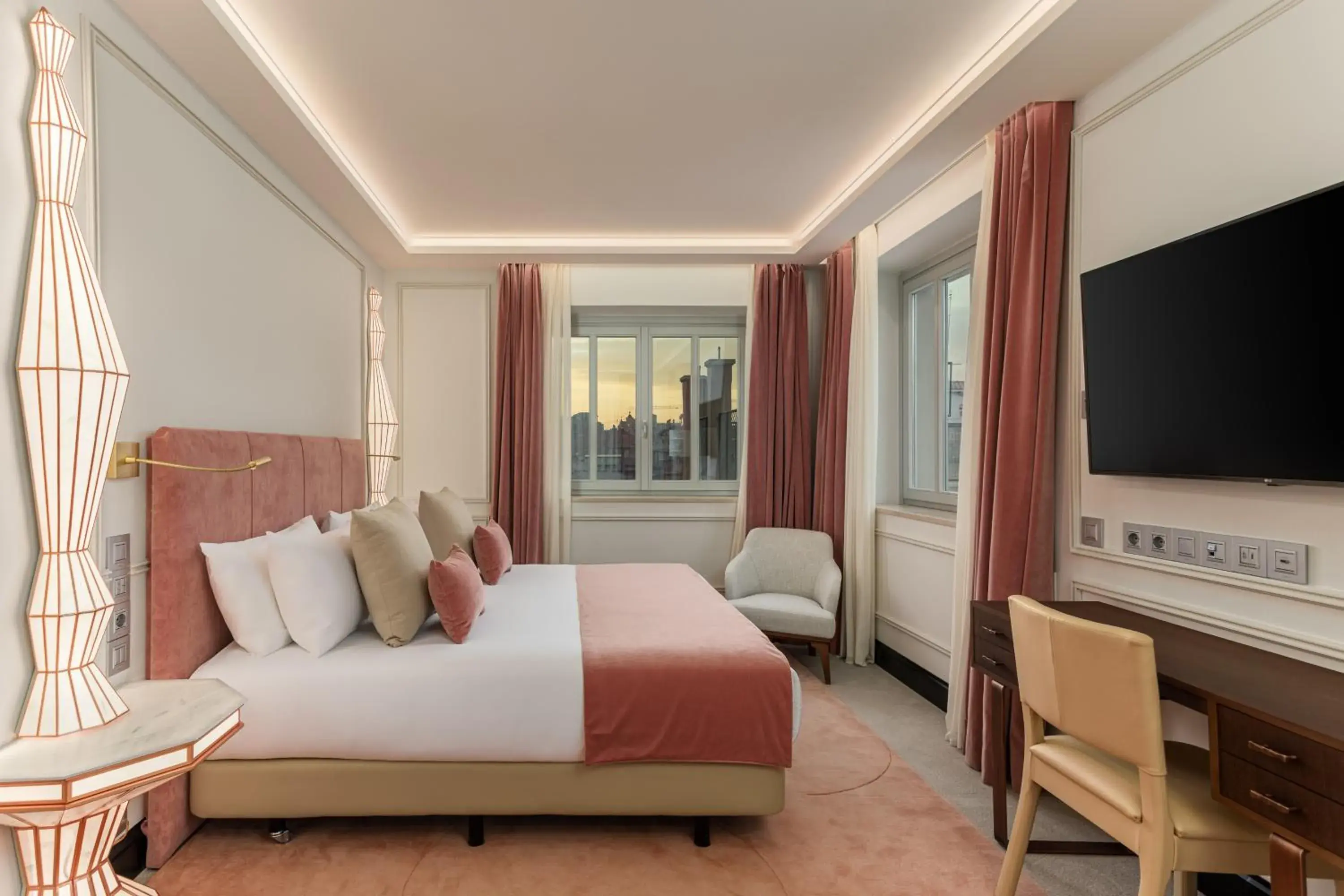 Bedroom, Bed in Room Mate Collection Gran Filippo, Rome-Fontana di Trevi Bedroom, Bed in Room Mate Collection Gran Filippo, Rome-Fontana di Trevi