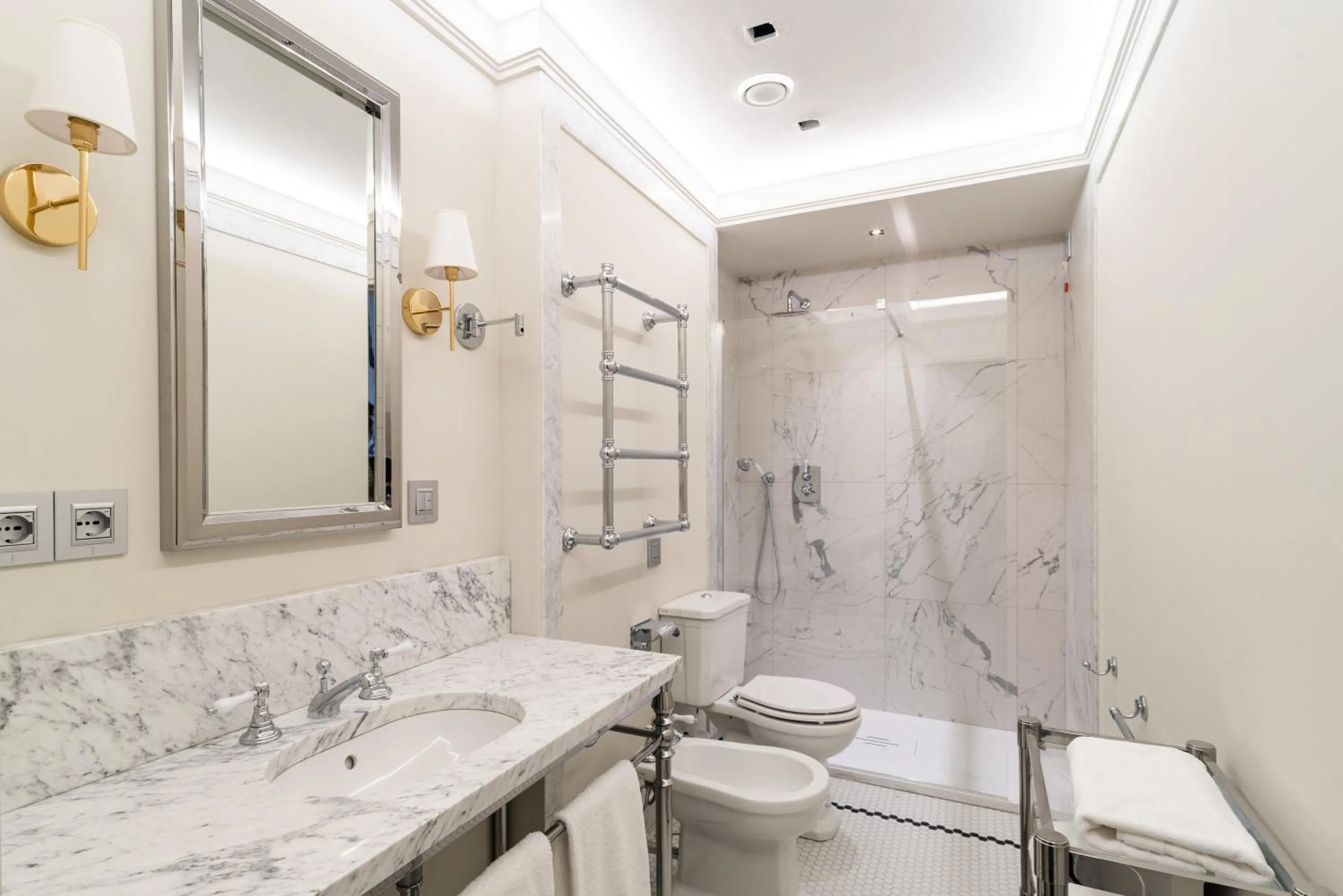 Bathroom in Room Mate Collection Gran Filippo, Rome-Fontana di Trevi