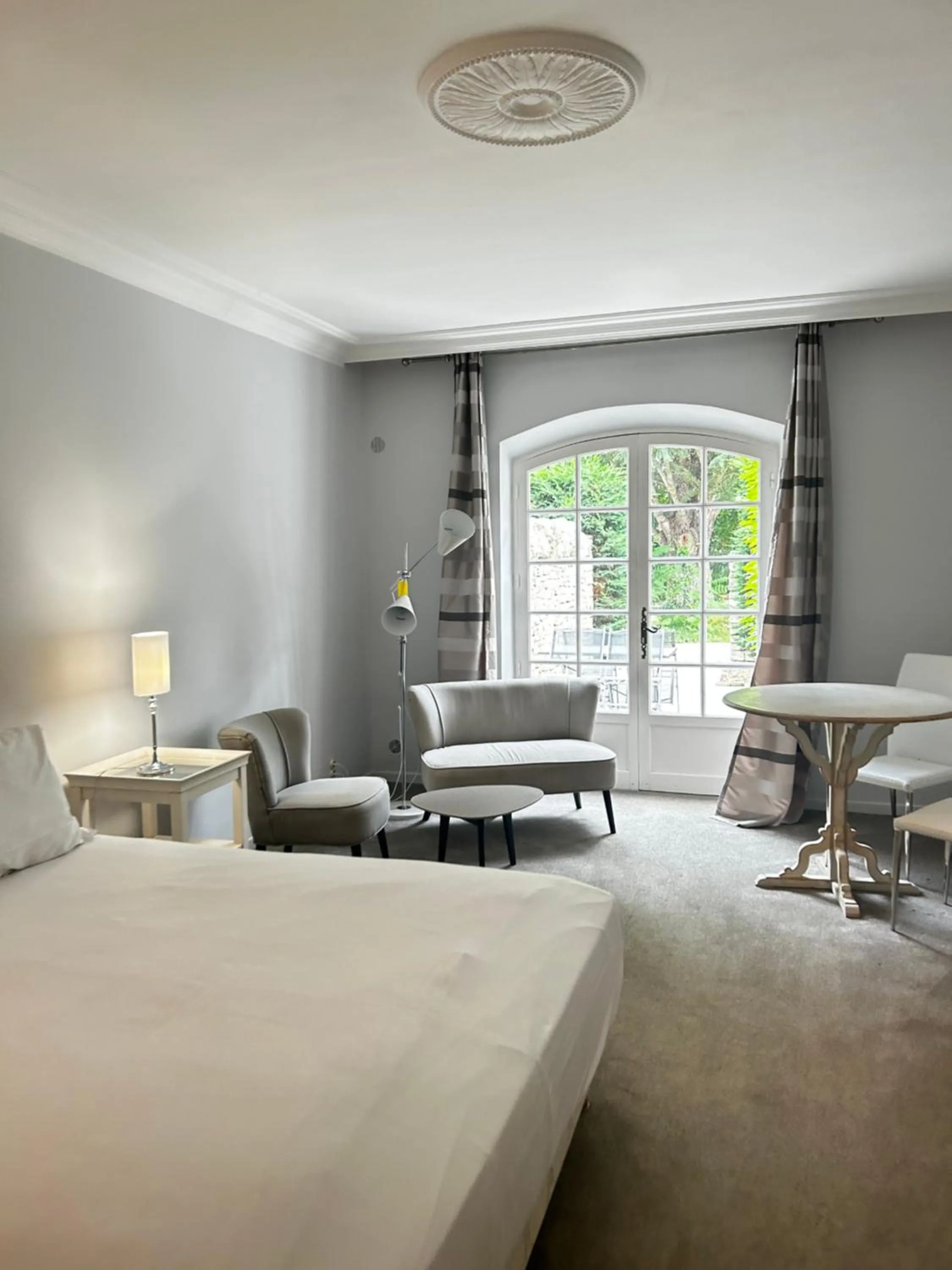 Hostellerie Le Roy Soleil