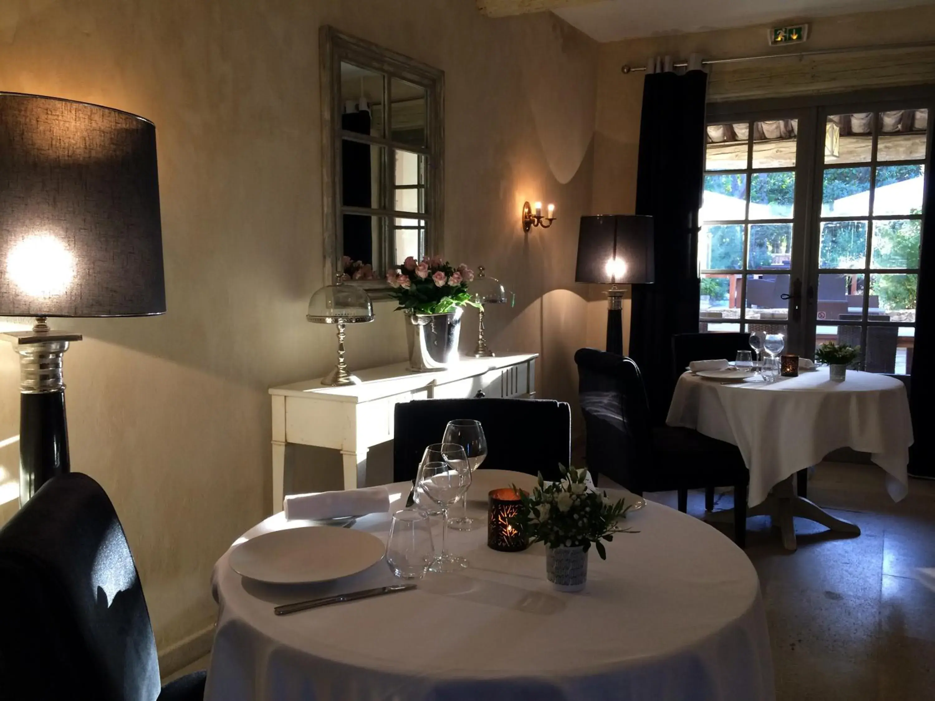 Superior Double Room with Terrace in Hostellerie Le Roy Soleil Superior Double Room with Terrace in Hostellerie Le Roy Soleil