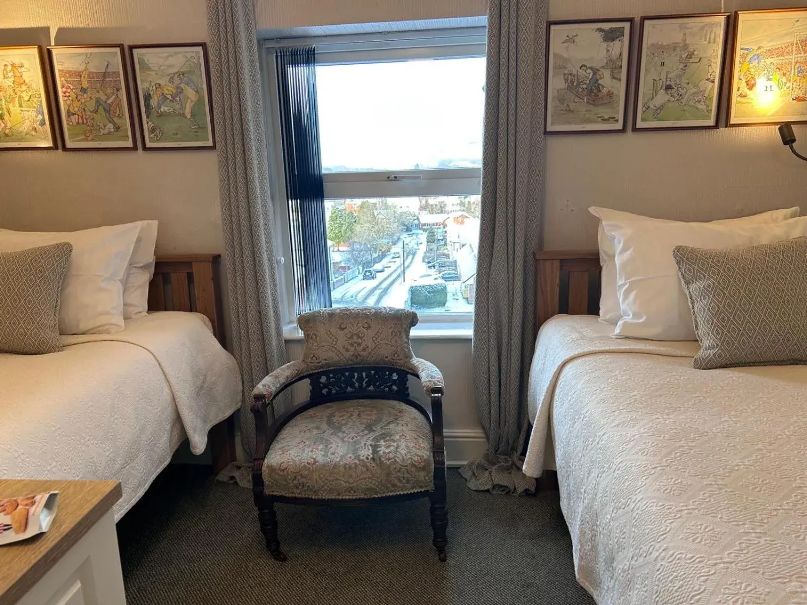 Twin Room with Shower - single occupancy in Greylands Guest House Twin Room with Shower - single occupancy in Greylands Guest House