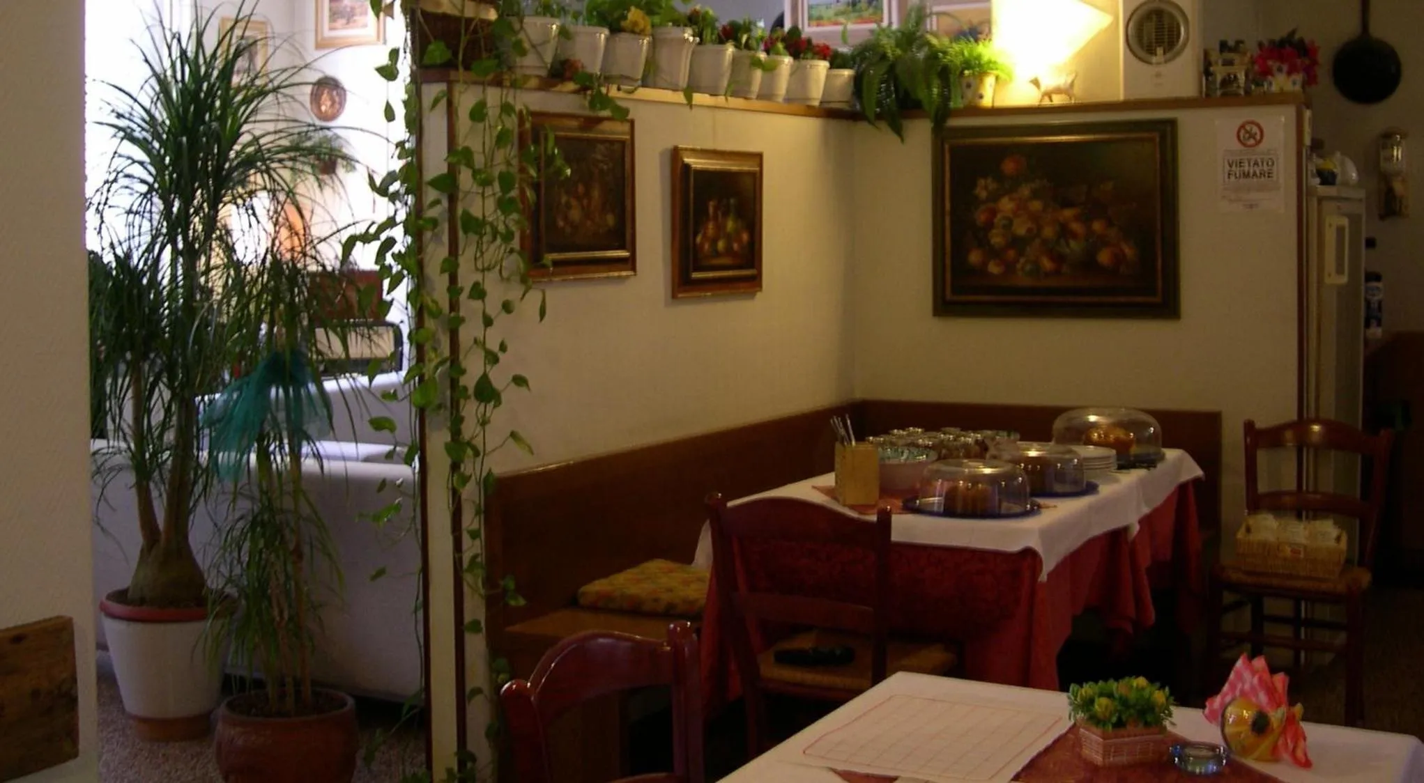 Restaurant/places to eat in Albergo Le Rose