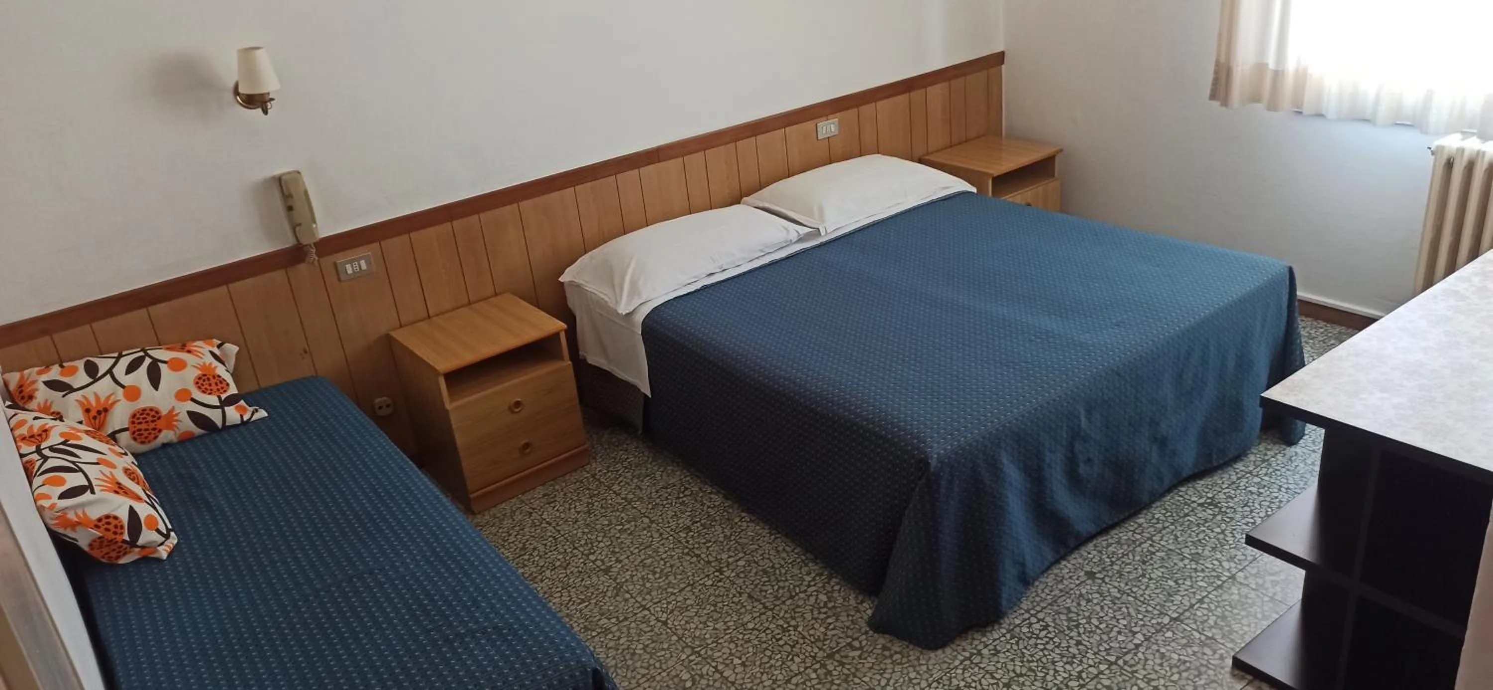 Bed in Albergo Le Rose