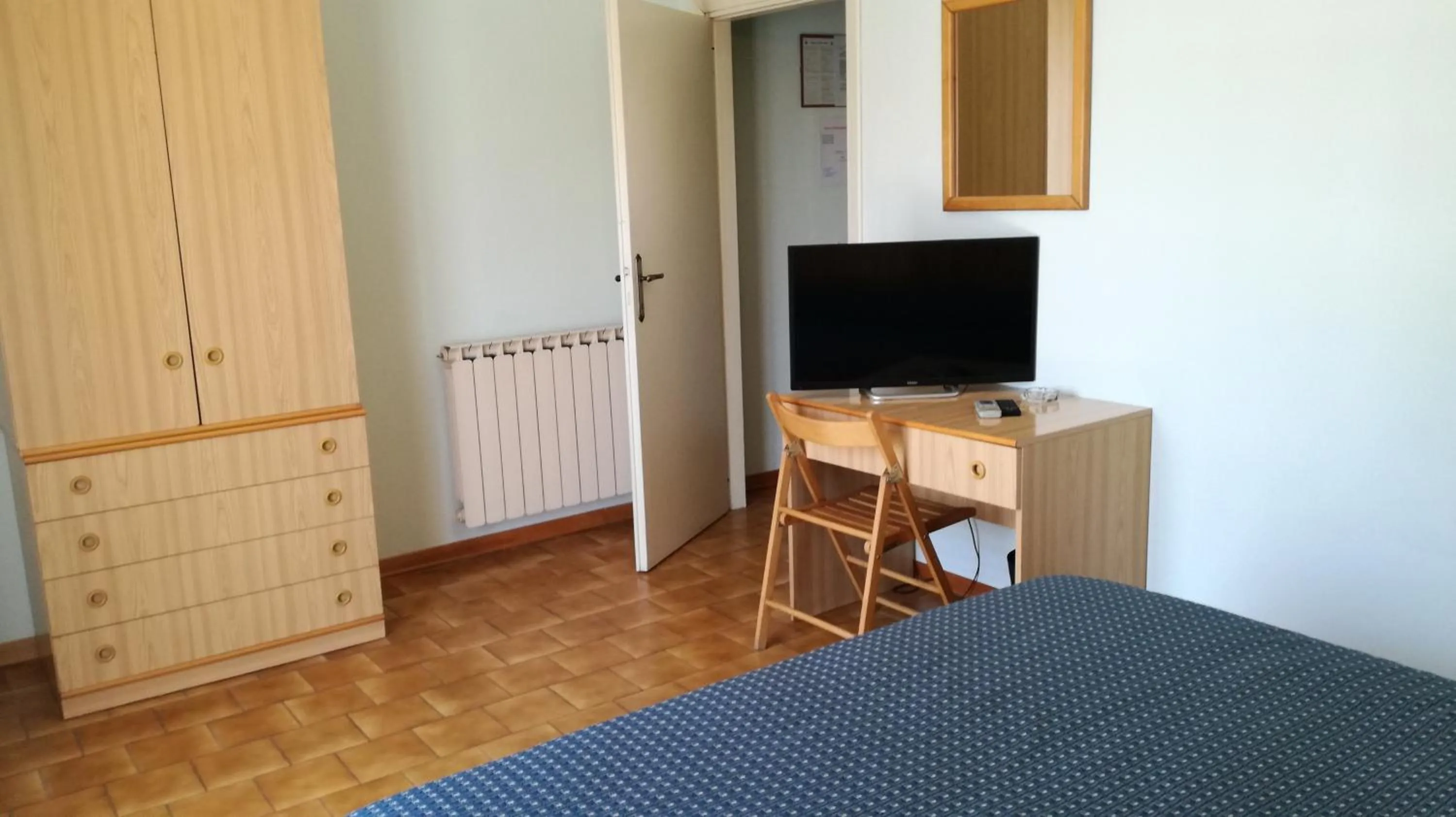 TV and multimedia in Albergo Le Rose