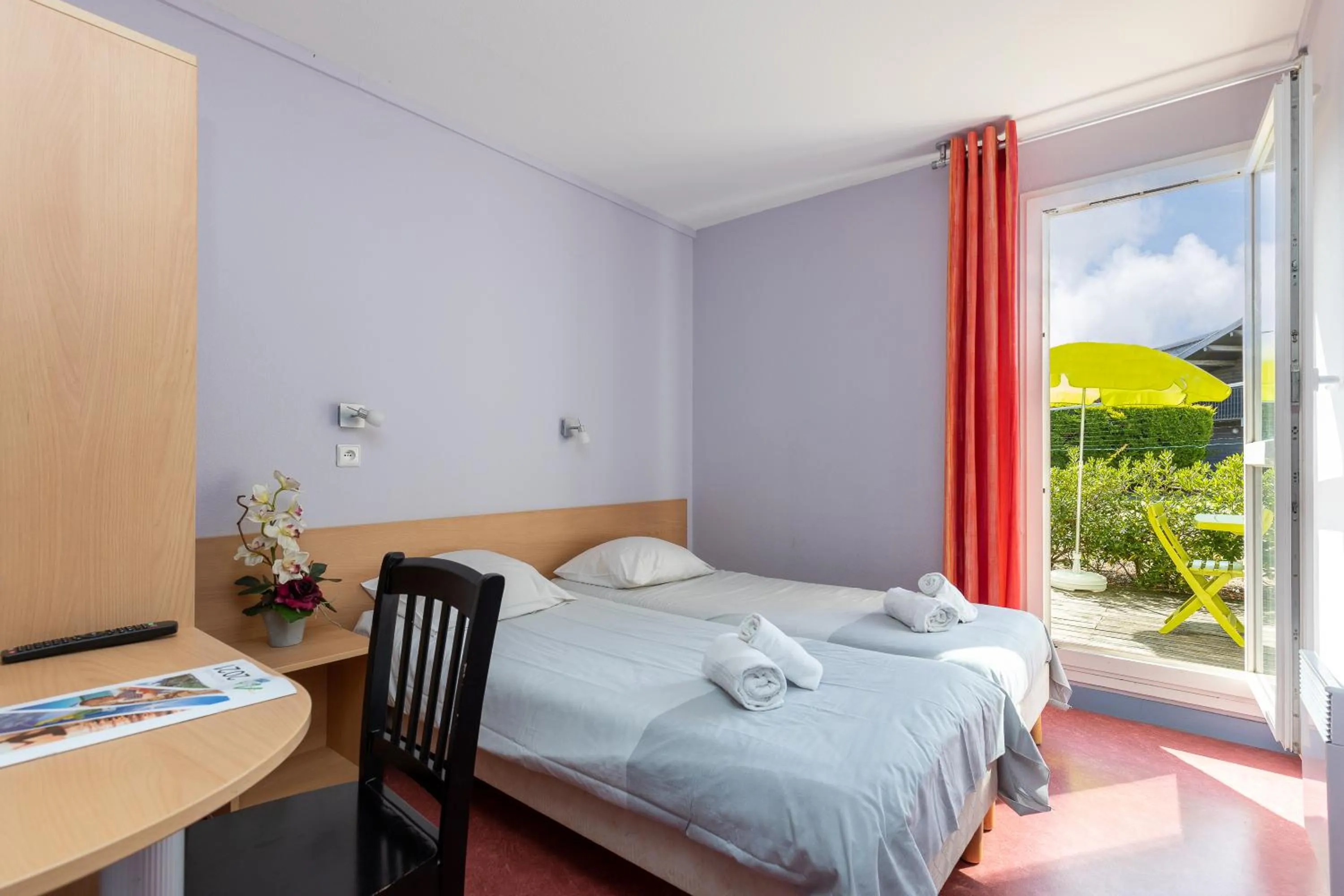 Photo of the whole room, Bed in Village Vacances Le Junka