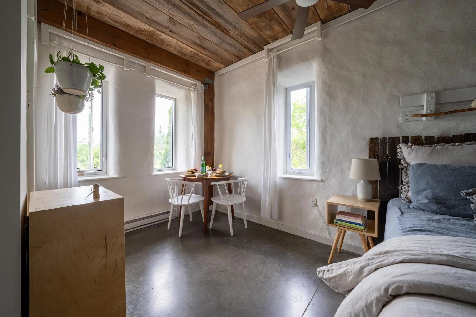 Bed in Owl's Nest Suites