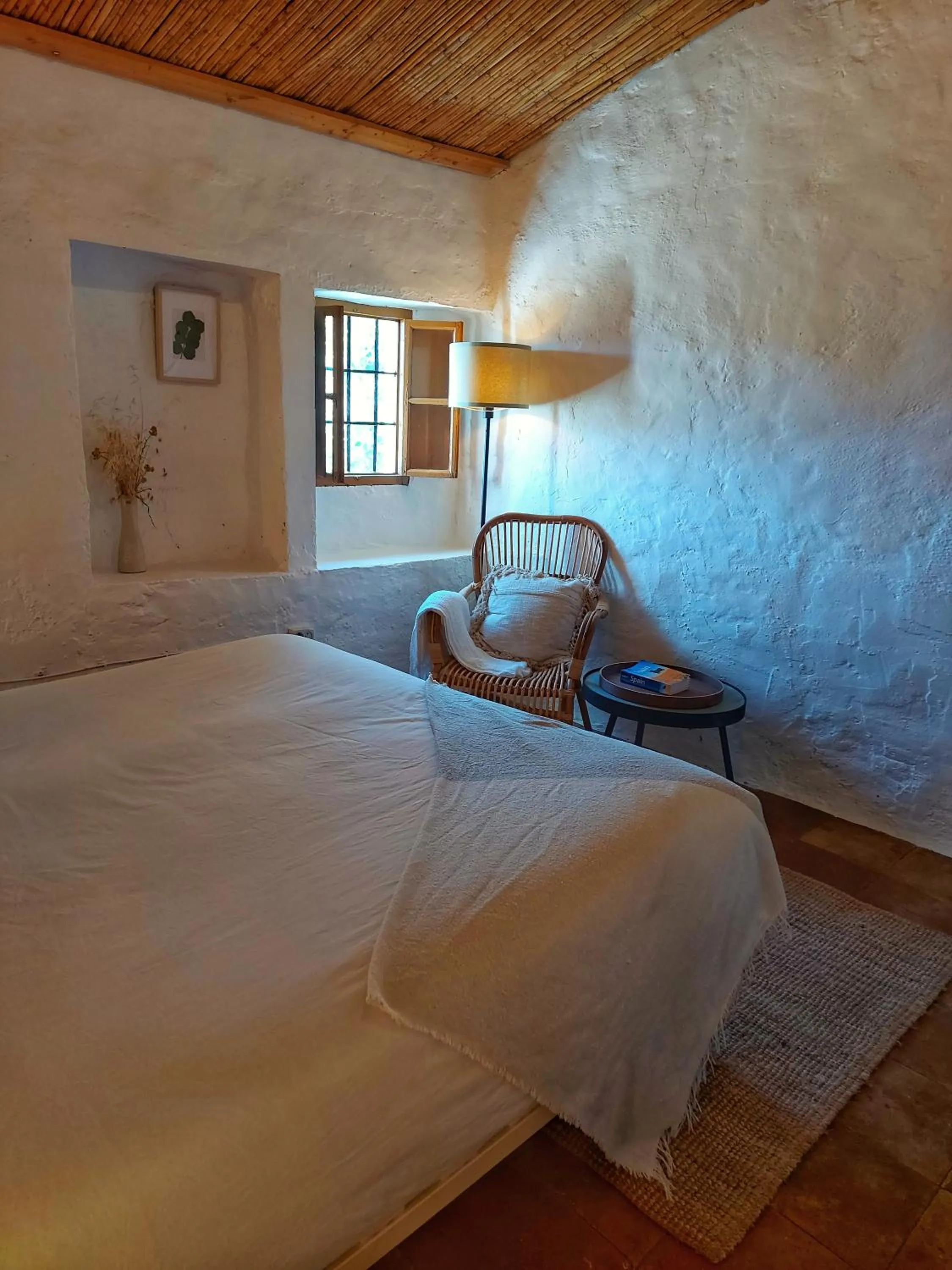 Bedroom, Bed in Finca Serrato