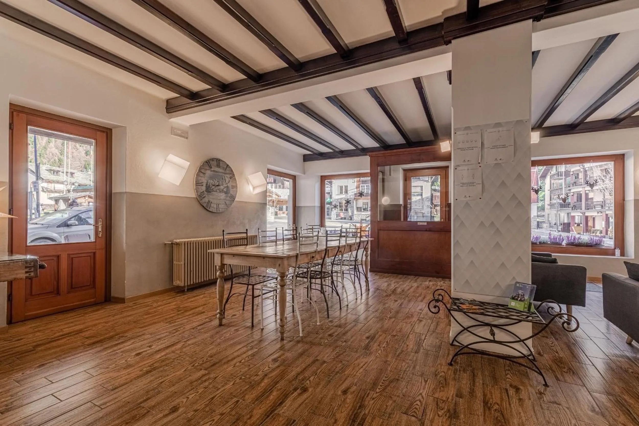 Lobby or reception in Hotel Dufour