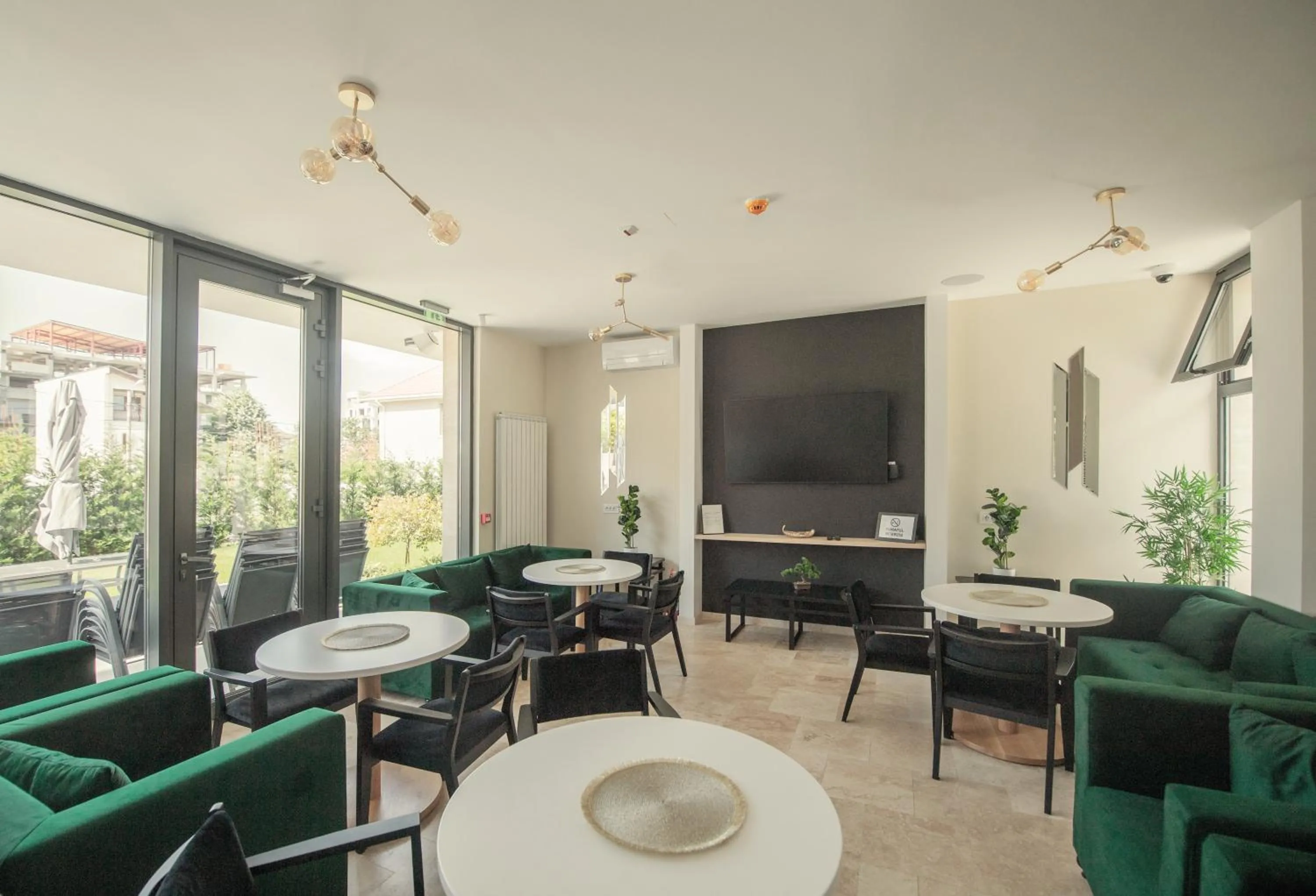 Restaurant/places to eat in Vila Ducu - Adults Only ( +16 )