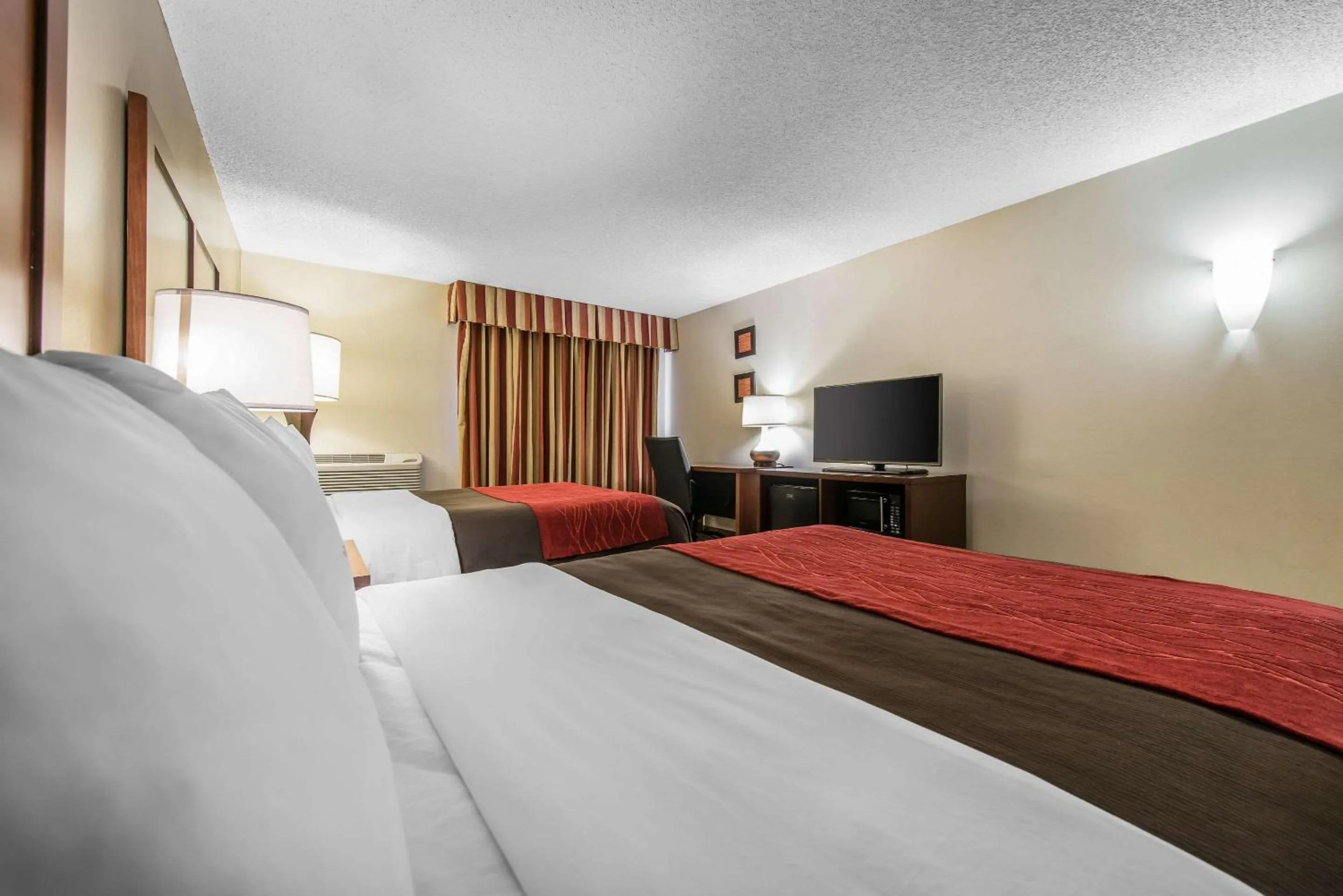 Photo of the whole room in Comfort Inn & Suites Denver Northfield